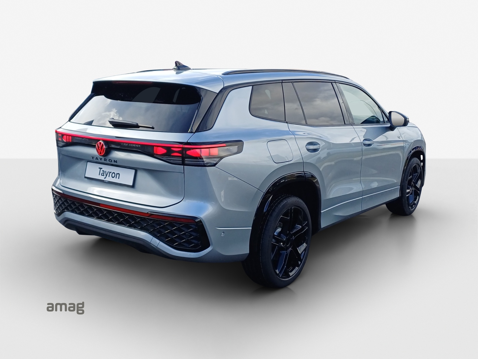 VW Tayron 2.0 TSI R-Line DSG 4Motion-image-4