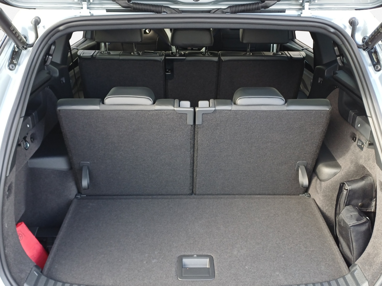 VW Tayron 2.0 TSI R-Line DSG 4Motion-image-13