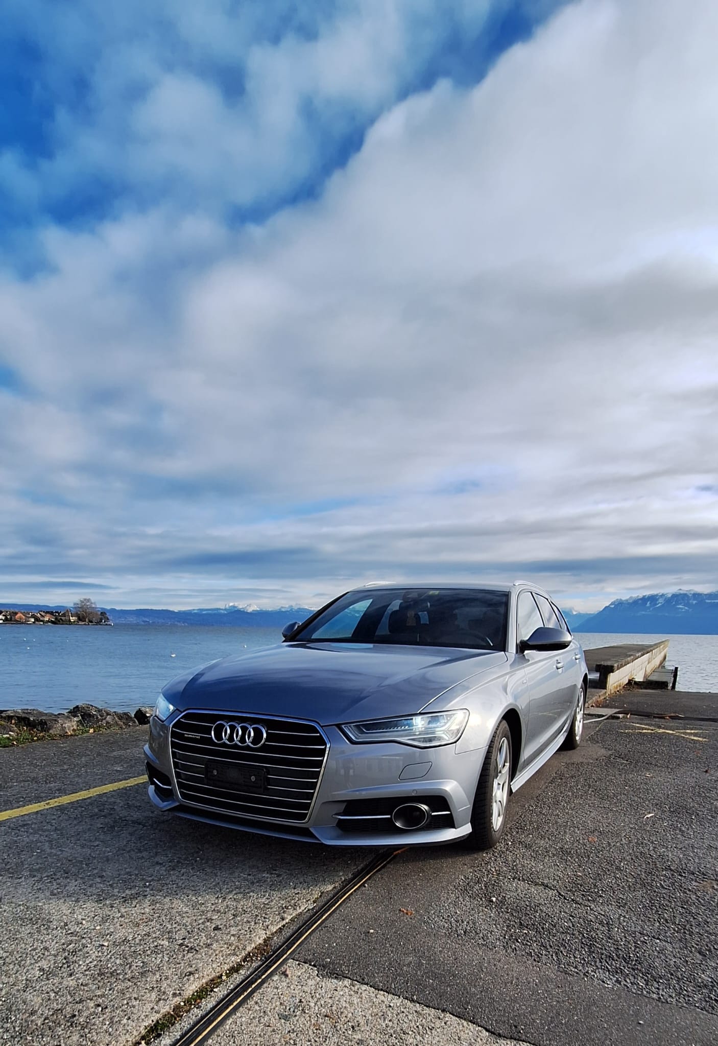 AUDI A6 Avant 2.0 TDI quattro S-tronic-image-8