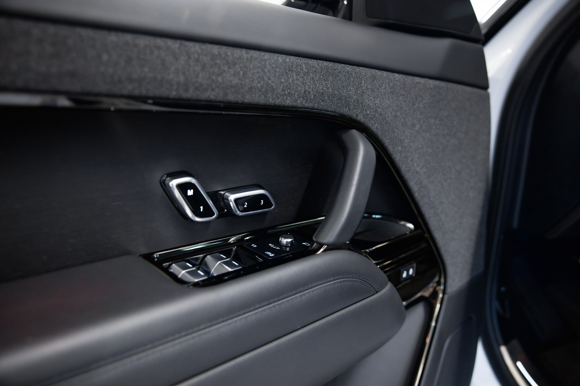 LAND ROVER Range Rover Sport D350 3.0 TD6 MHEV Autobiography Automatic-image-21