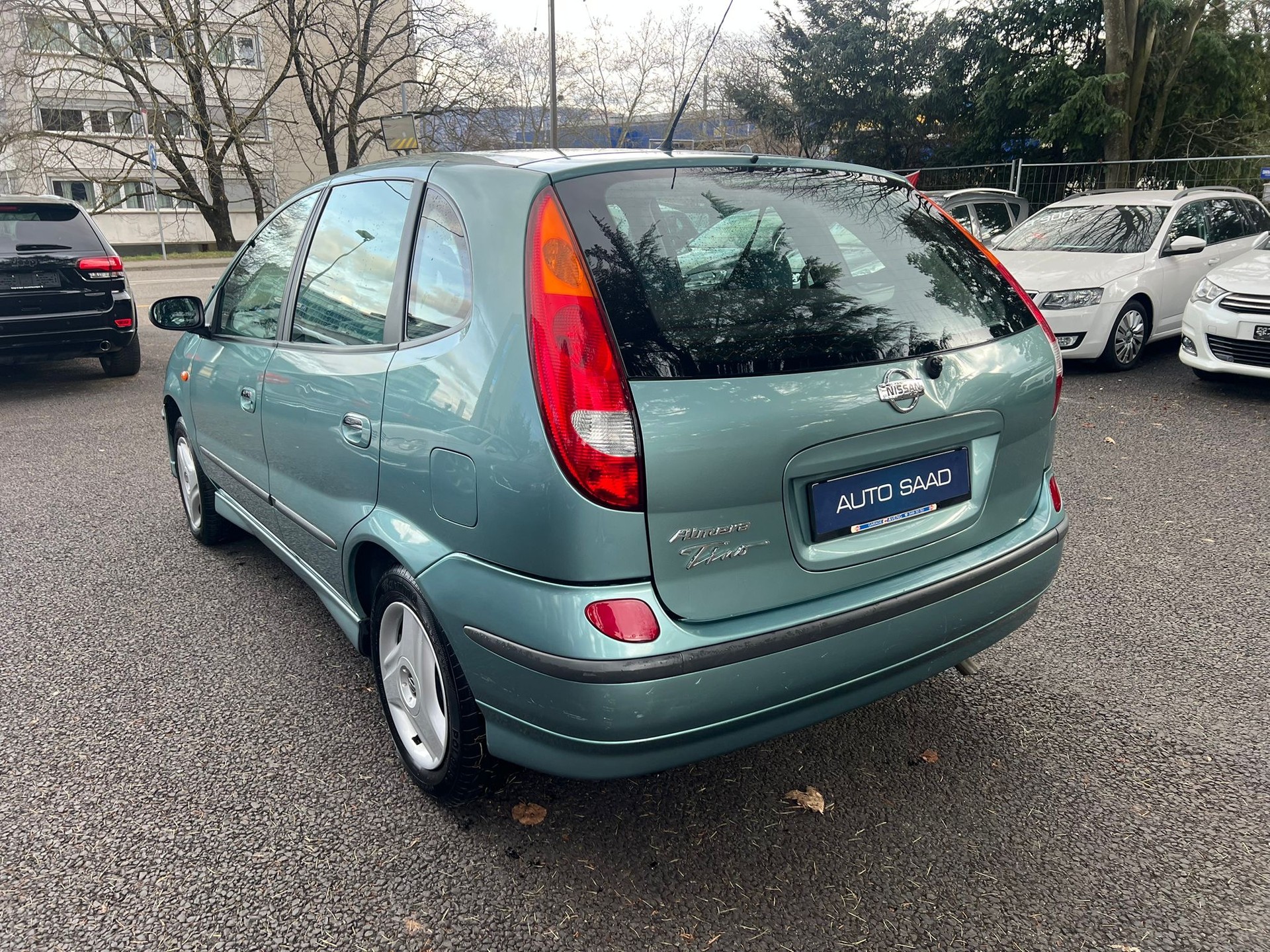 NISSAN Almera Tino 1.8 16V Luxury-image-2