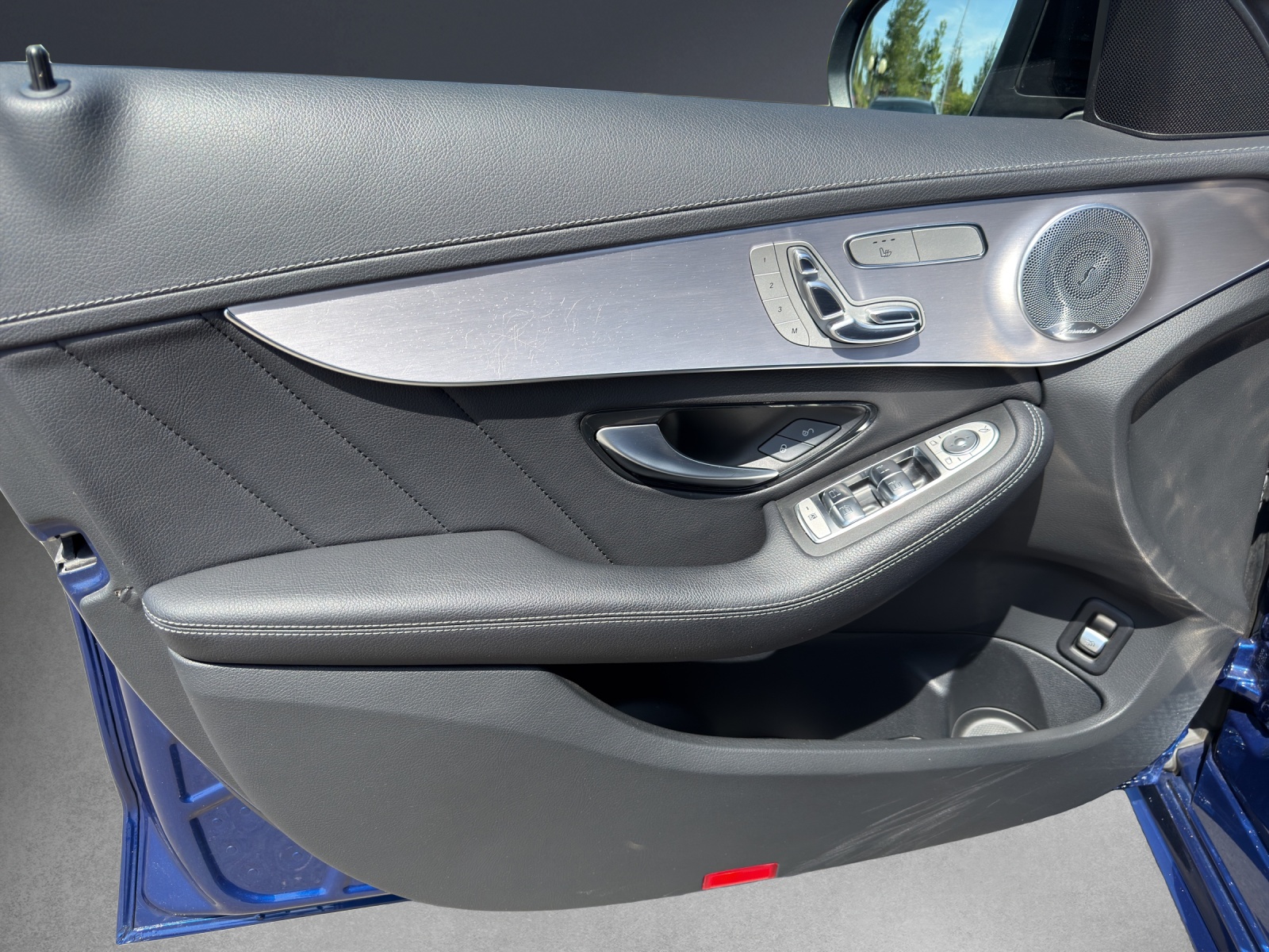MERCEDES-BENZ C 220 d Swiss Star AMG Line 4M 9G-Tronic-image-12