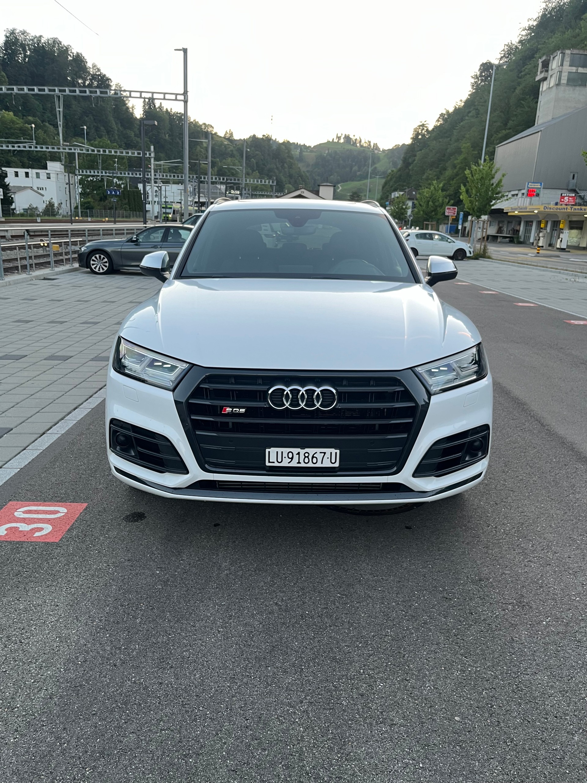 AUDI SQ5 3.0 TFSI quattro S-tronic-image-2