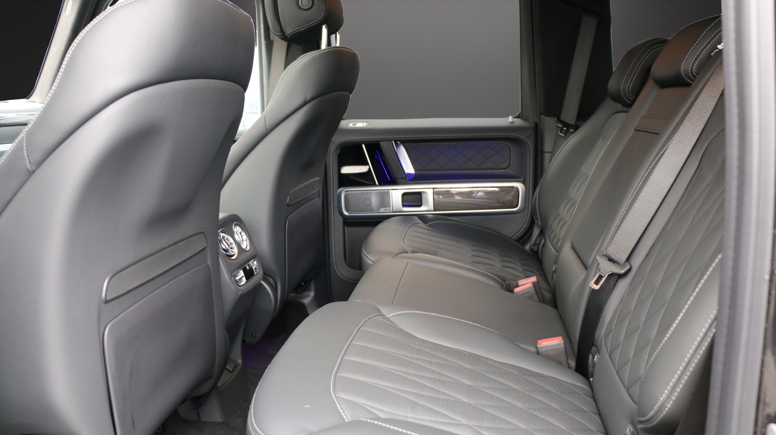 MERCEDES-BENZ G 63 AMG 9G-Tronic-image-8