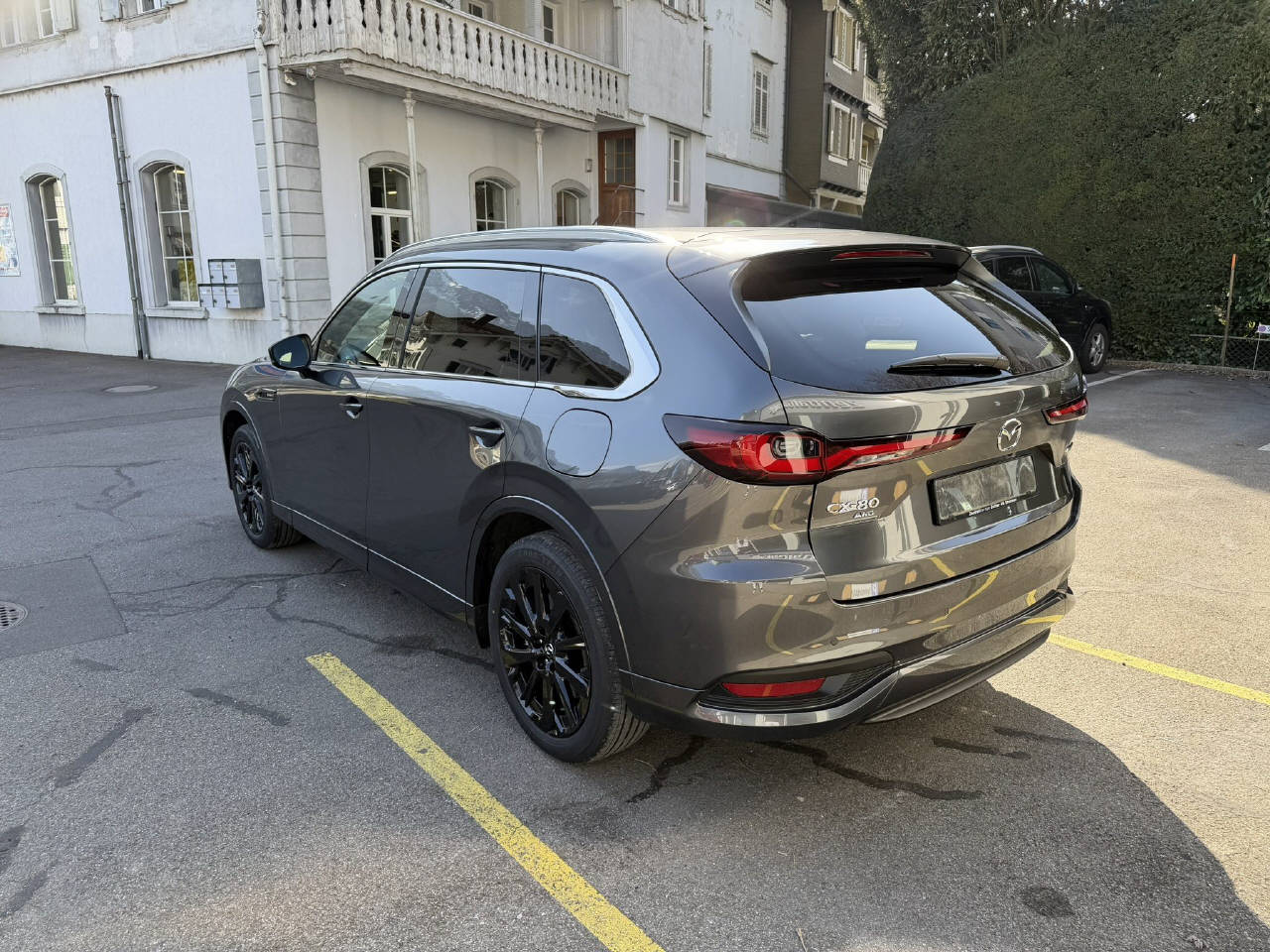 MAZDA CX-80 2.5 PHEV Homura Plus-image-4