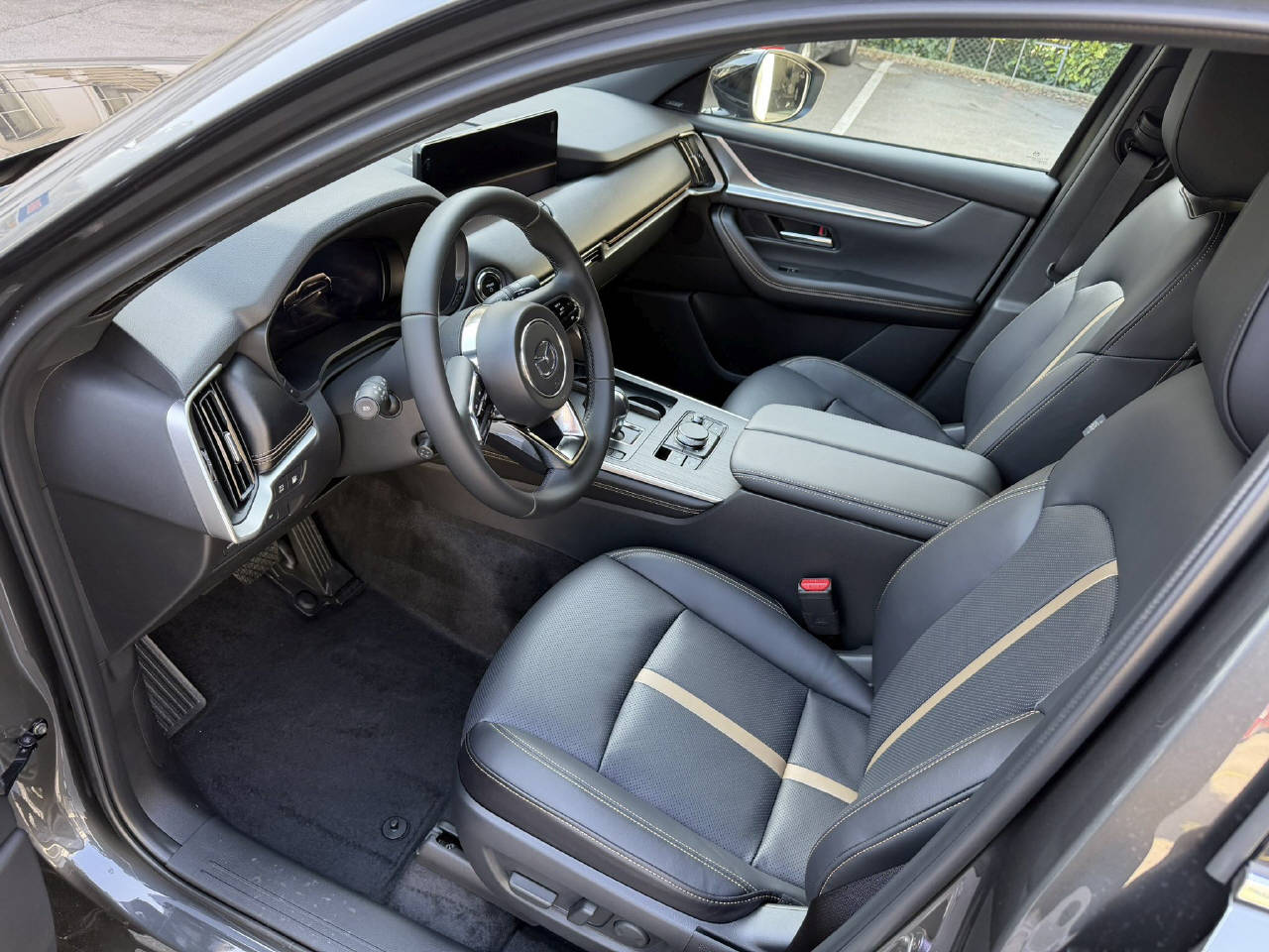 MAZDA CX-80 2.5 PHEV Homura Plus-image-8