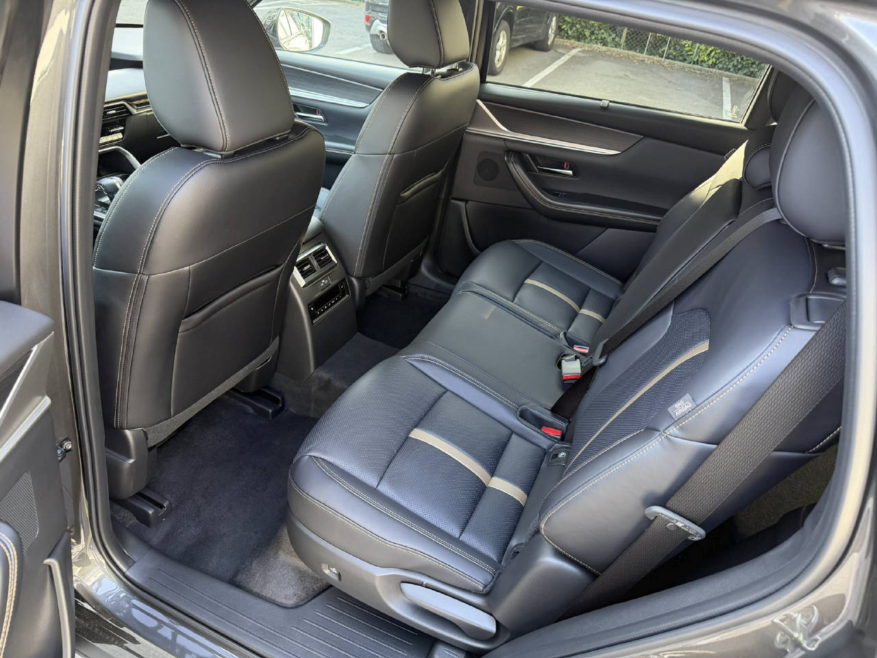MAZDA CX-80 2.5 PHEV Homura Plus-image-9