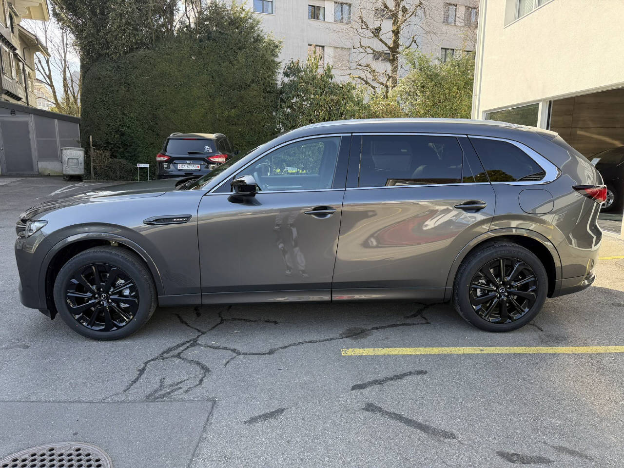 MAZDA CX-80 2.5 PHEV Homura Plus-image-3