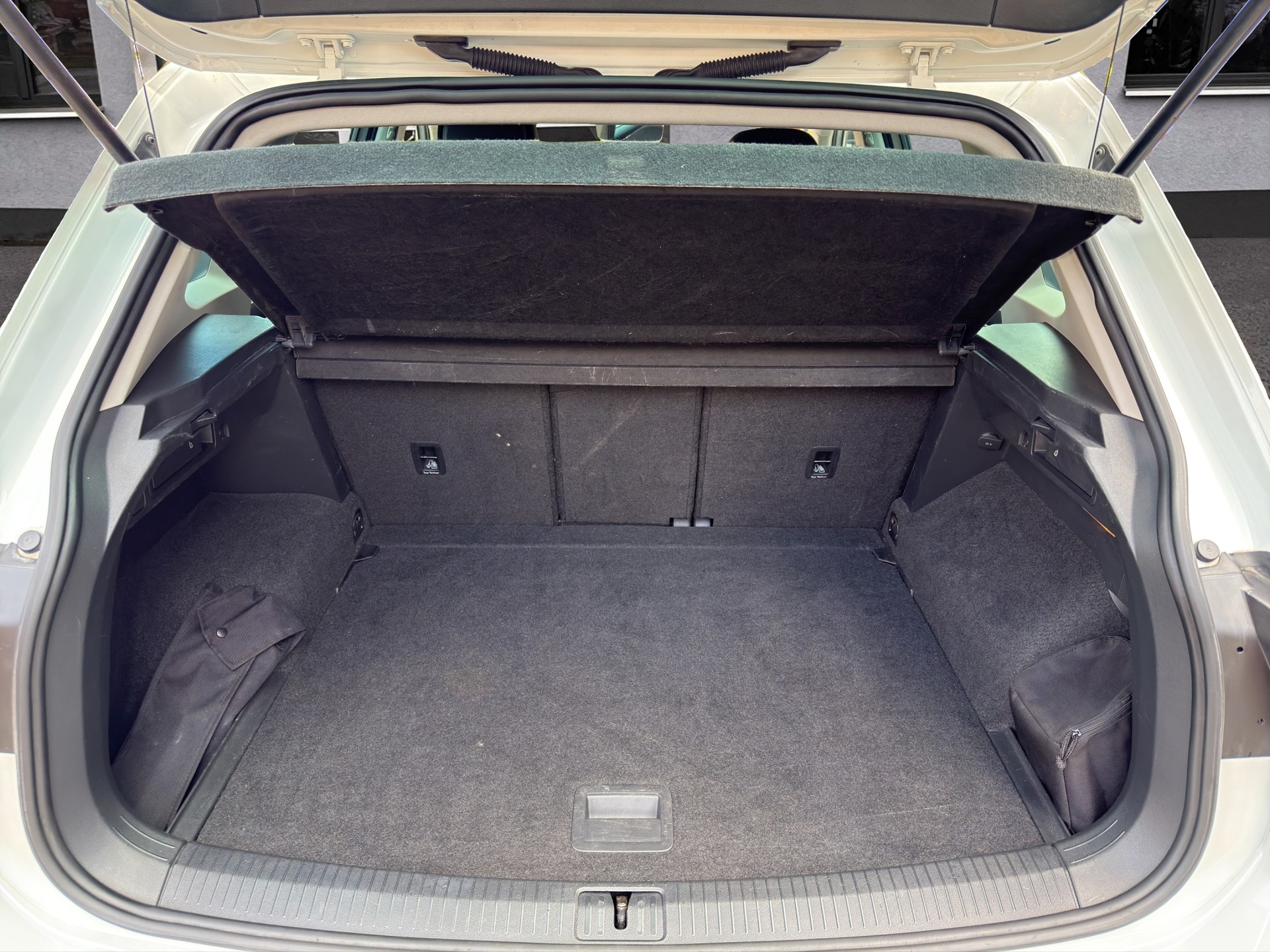 VW Tiguan 2.0 TDI SCR Highline 4Motion DSG-image-16
