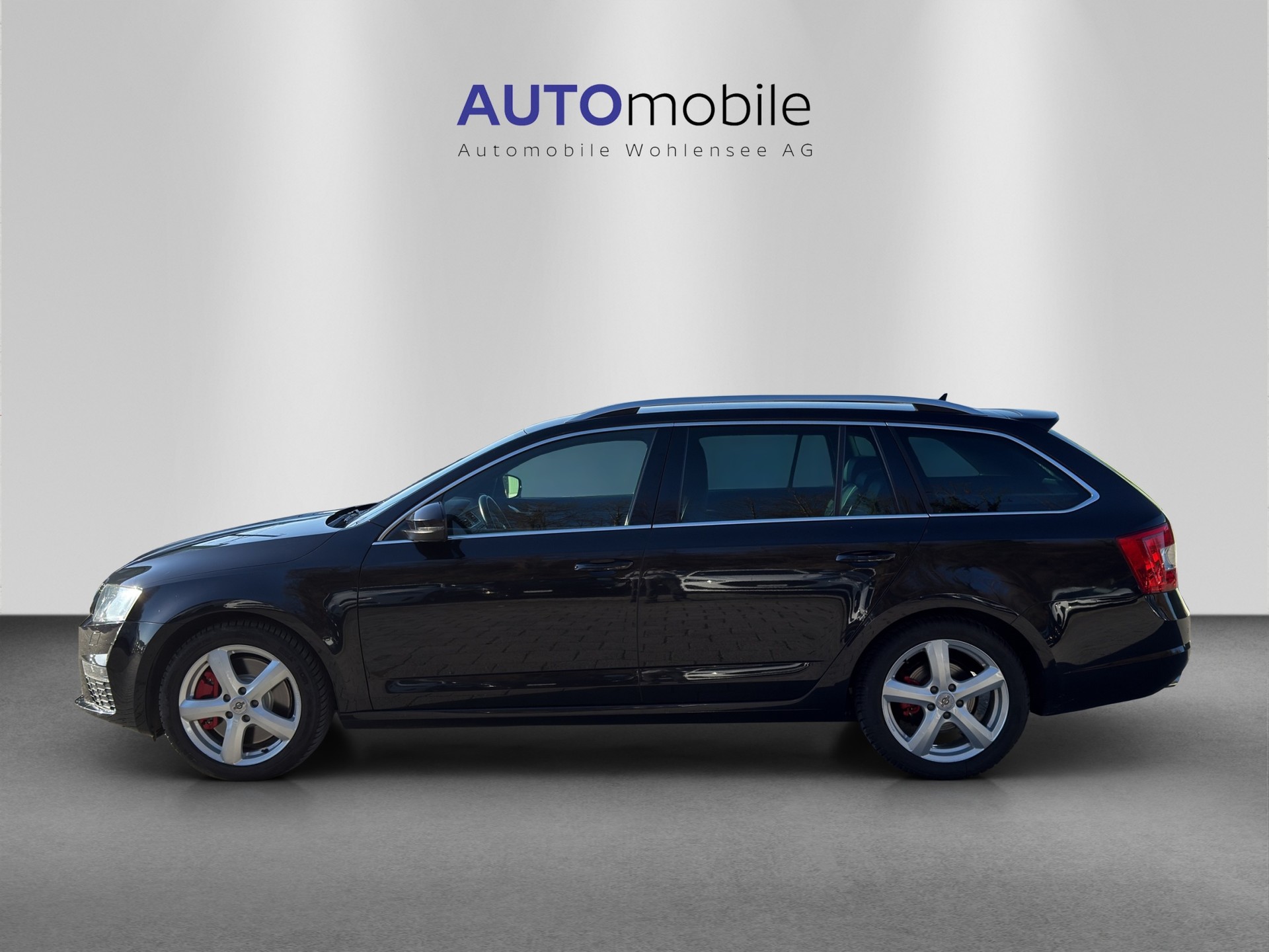 SKODA Octavia Combi 2.0 TDI RS DSG-image-0