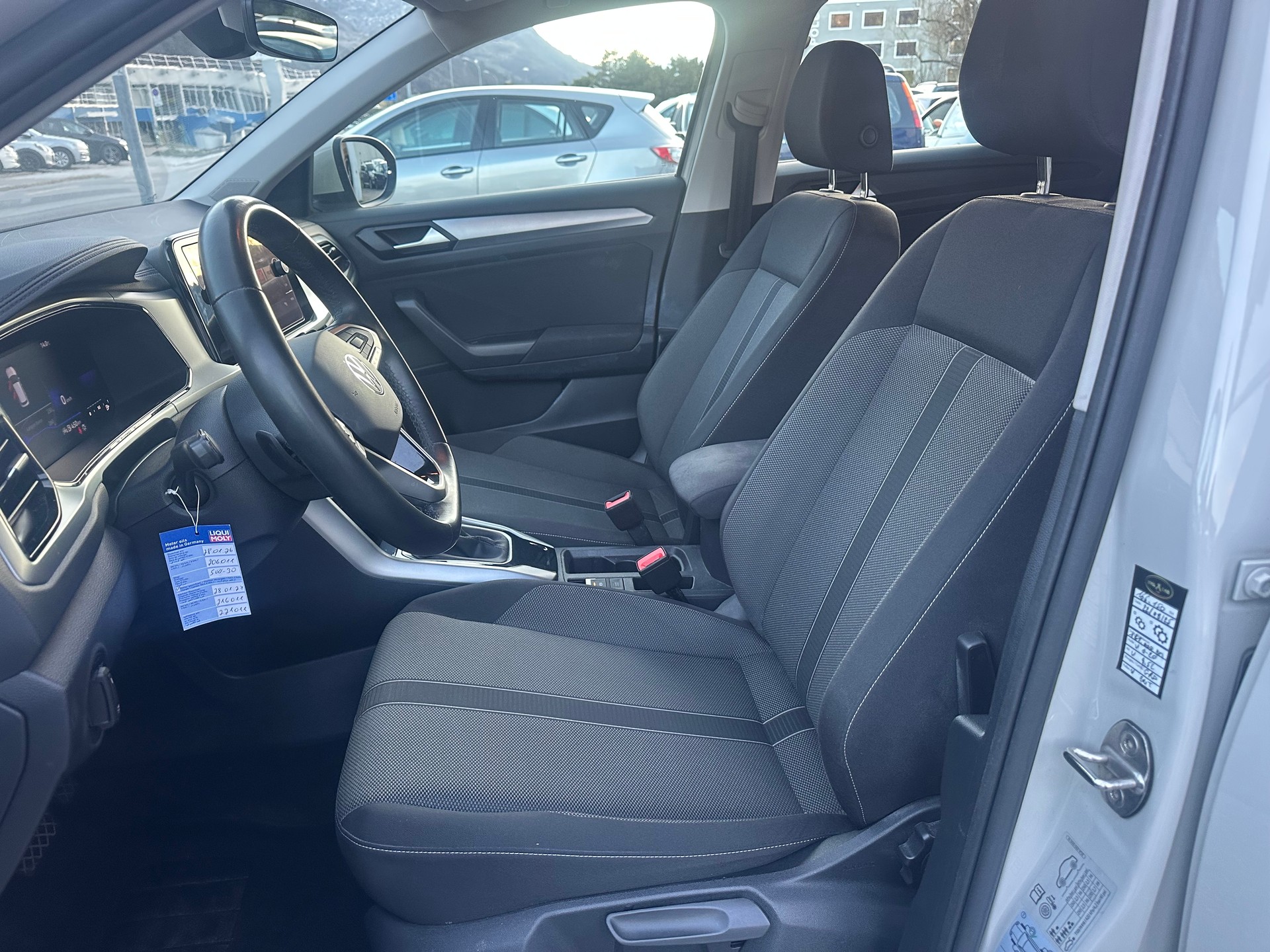 VW T-Roc 1.5 TSI EVO Life DSG-image-8