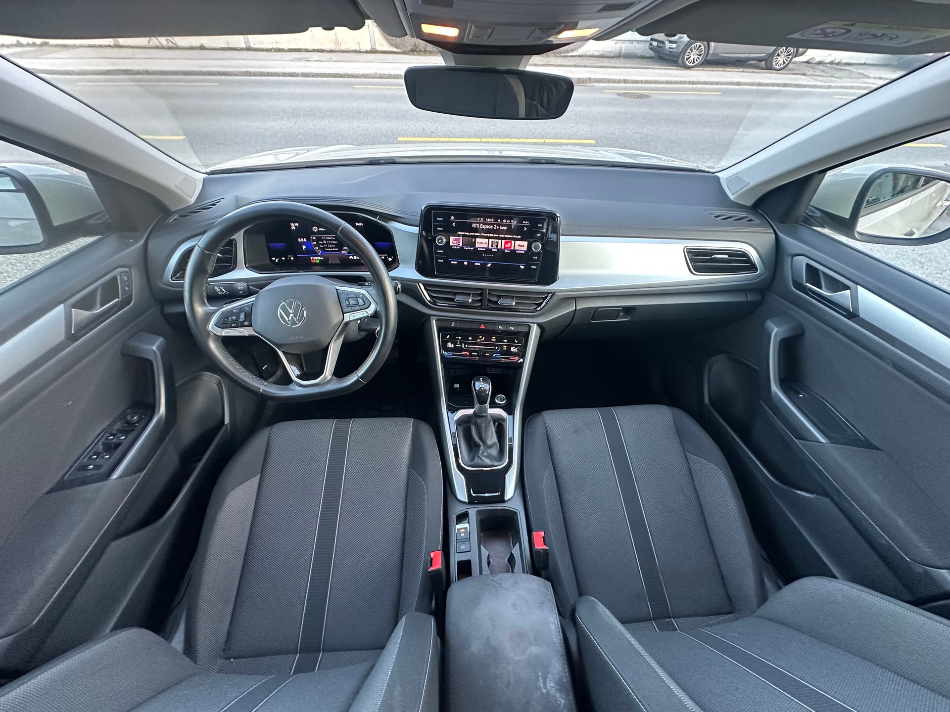 VW T-Roc 1.5 TSI EVO Life DSG-image-6