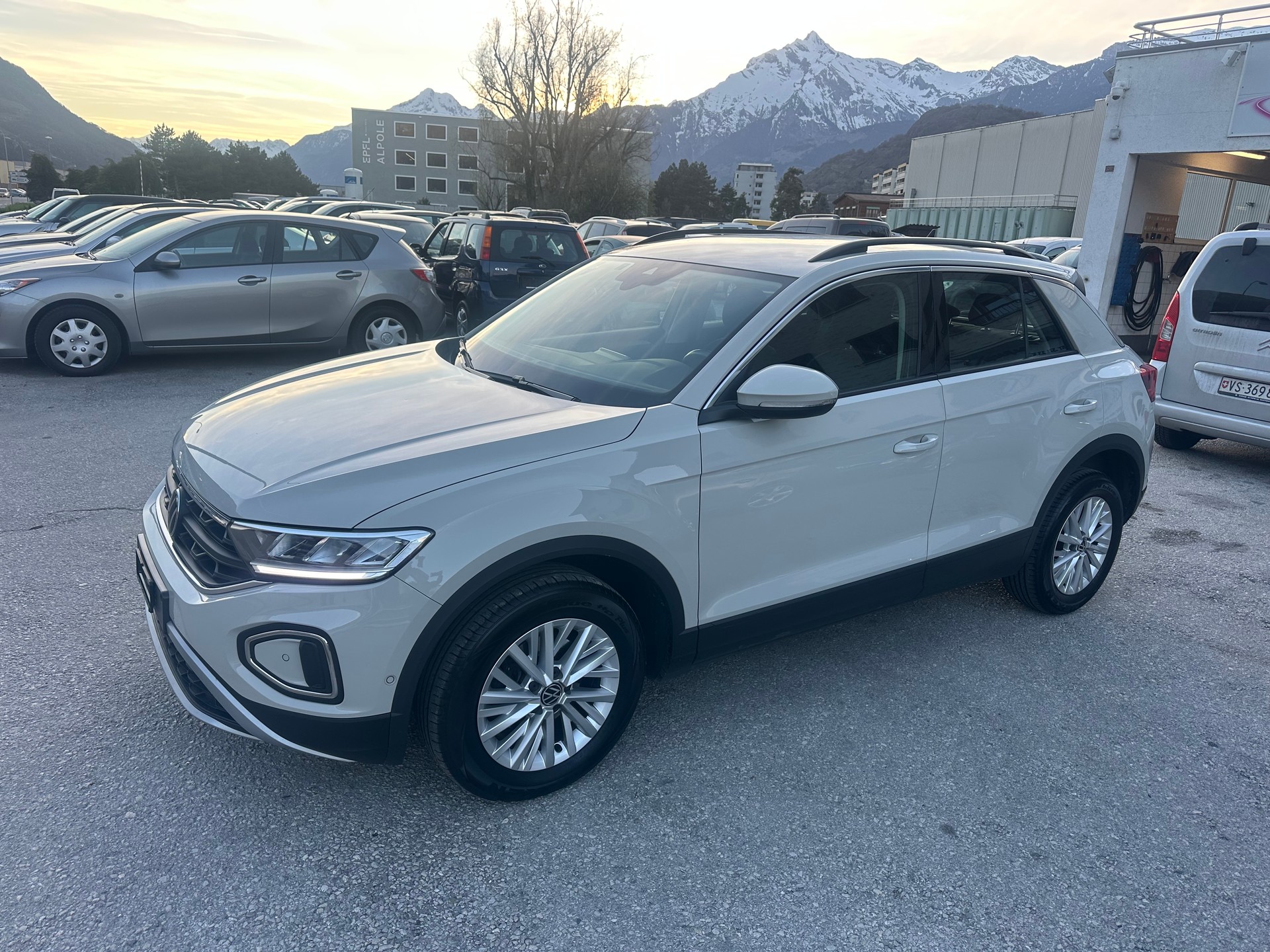 VW T-Roc 1.5 TSI EVO Life DSG-image-0