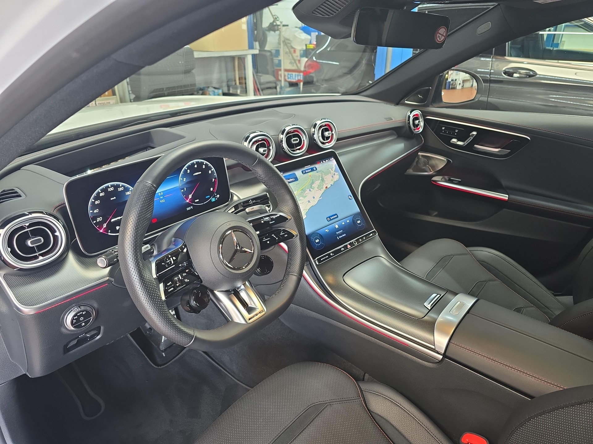 MERCEDES-BENZ C 43 AMG 4MATIC Limousine-image-4