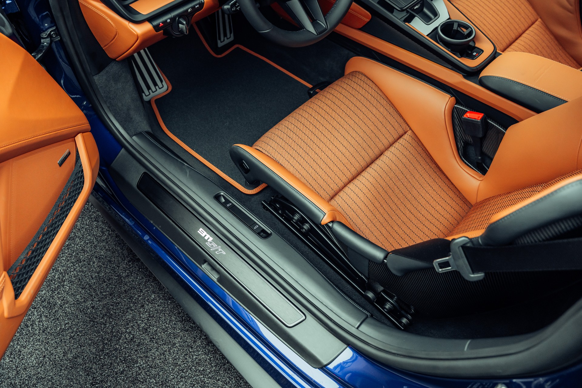 PORSCHE 911 S/T-image-13