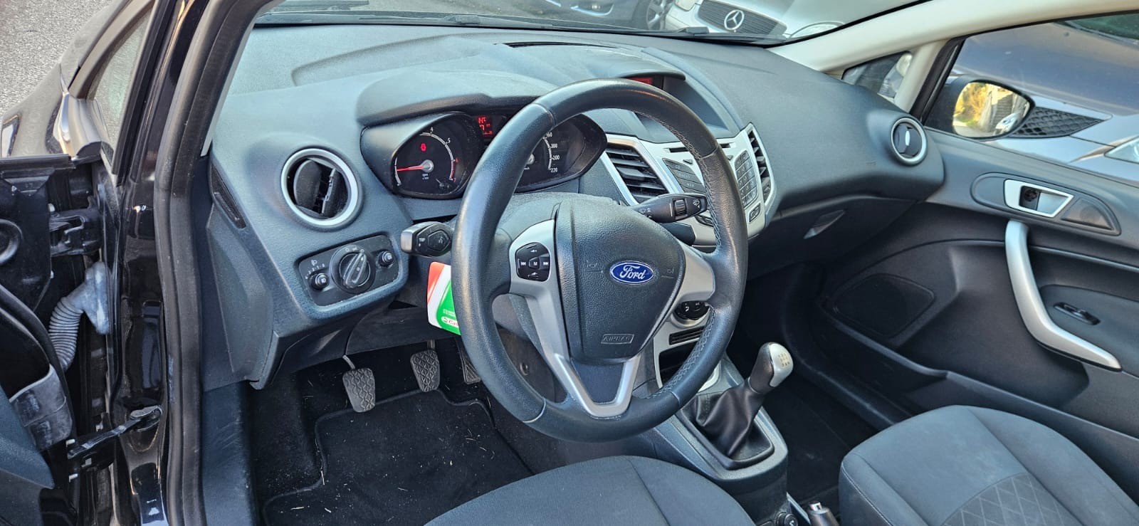 FORD Fiesta 1.4 16V Trend+-image-8