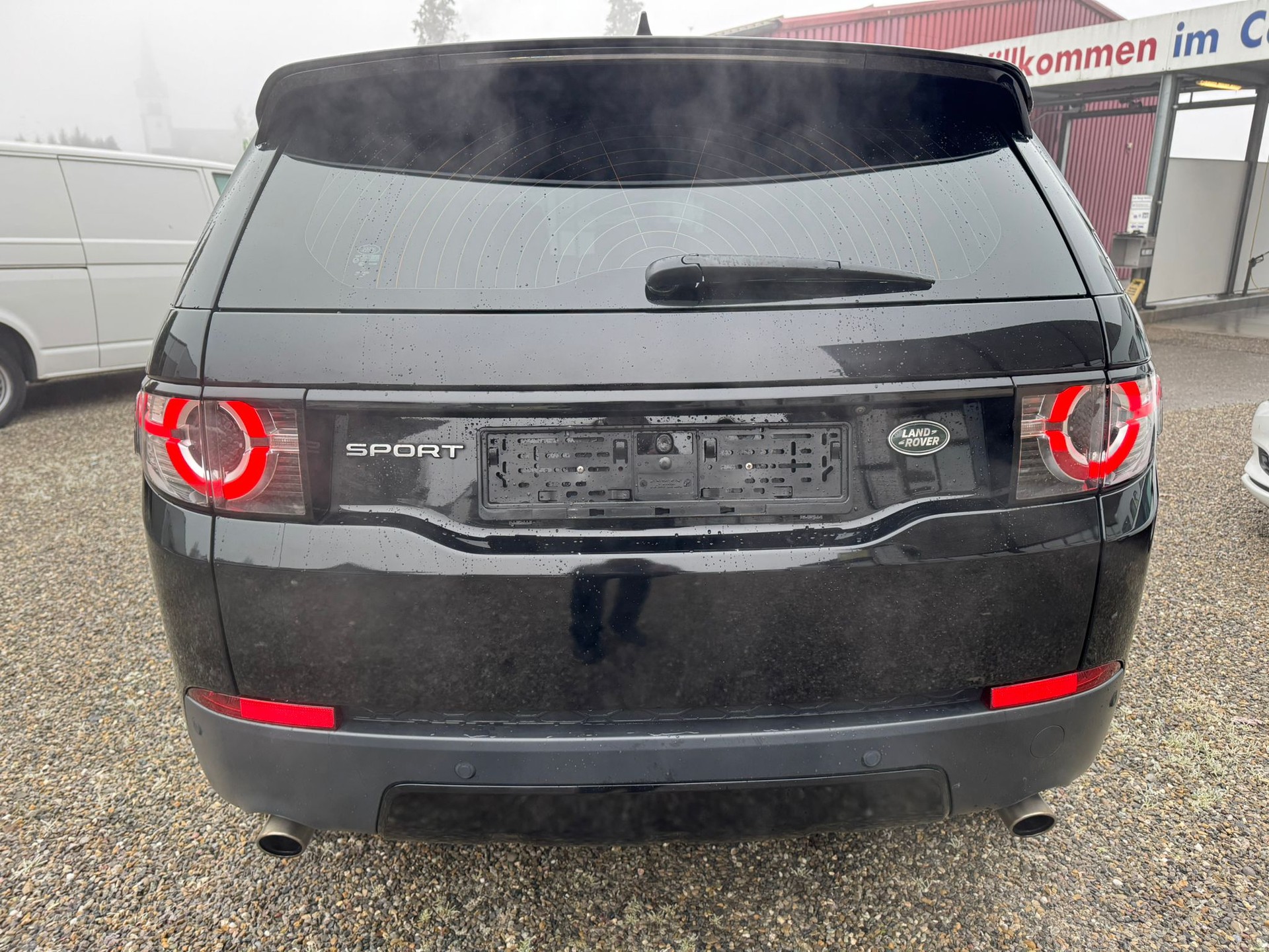 LAND ROVER Discovery 2.0 TD Sport Automatic-image-6
