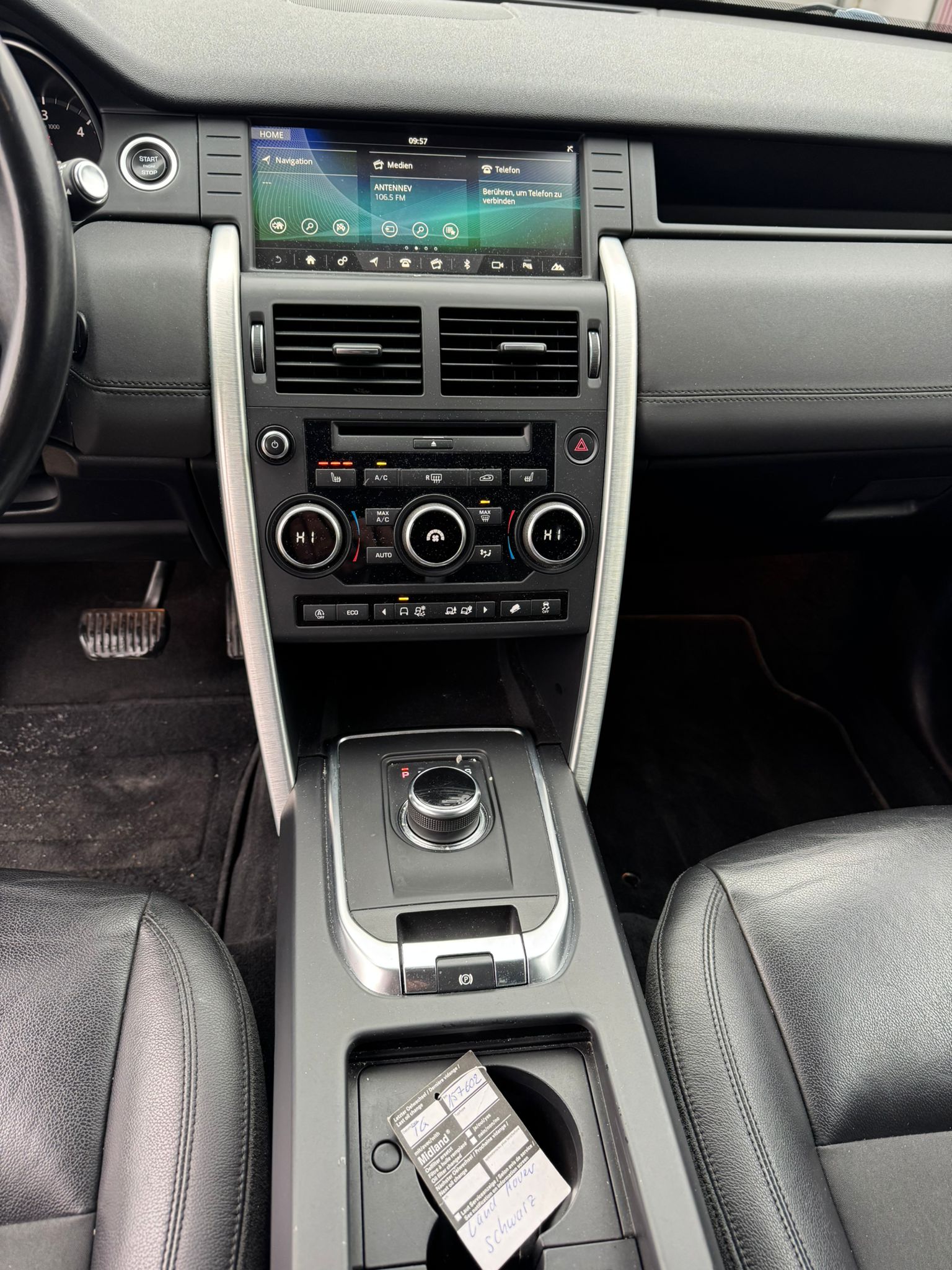 LAND ROVER Discovery 2.0 TD Sport Automatic-image-12