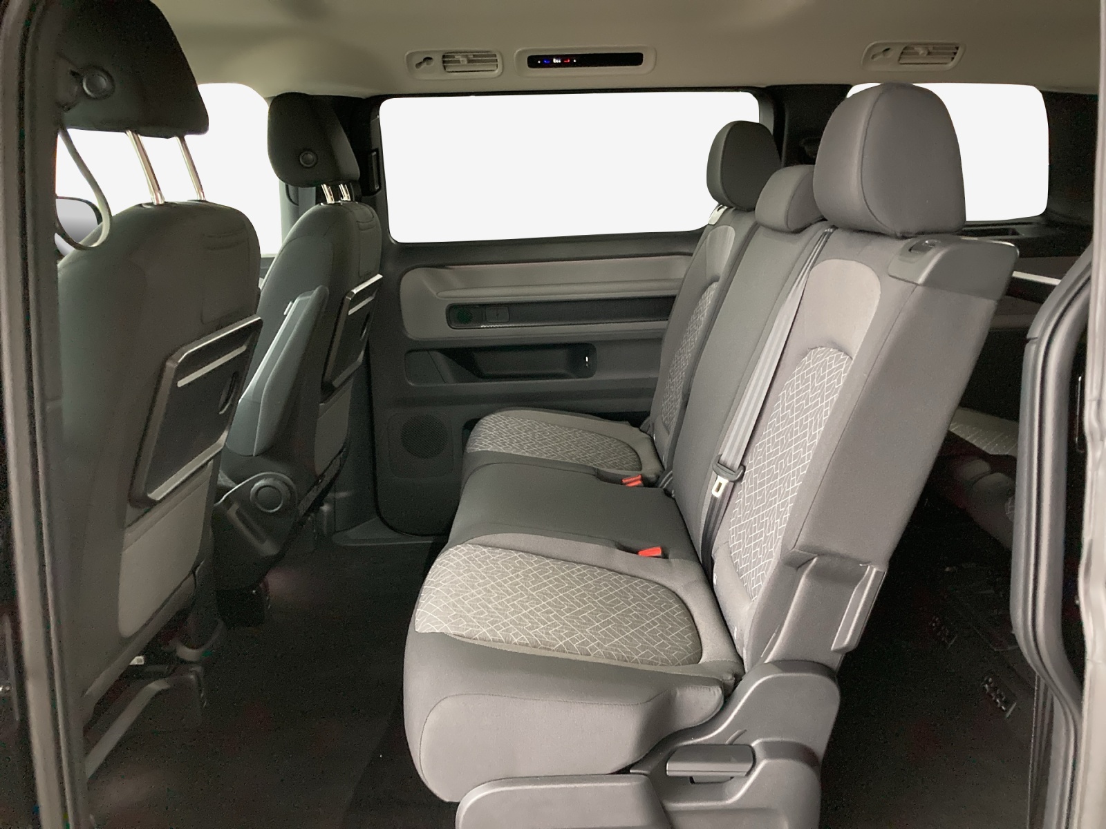 VW ID.Buzz LWB Pro-image-12