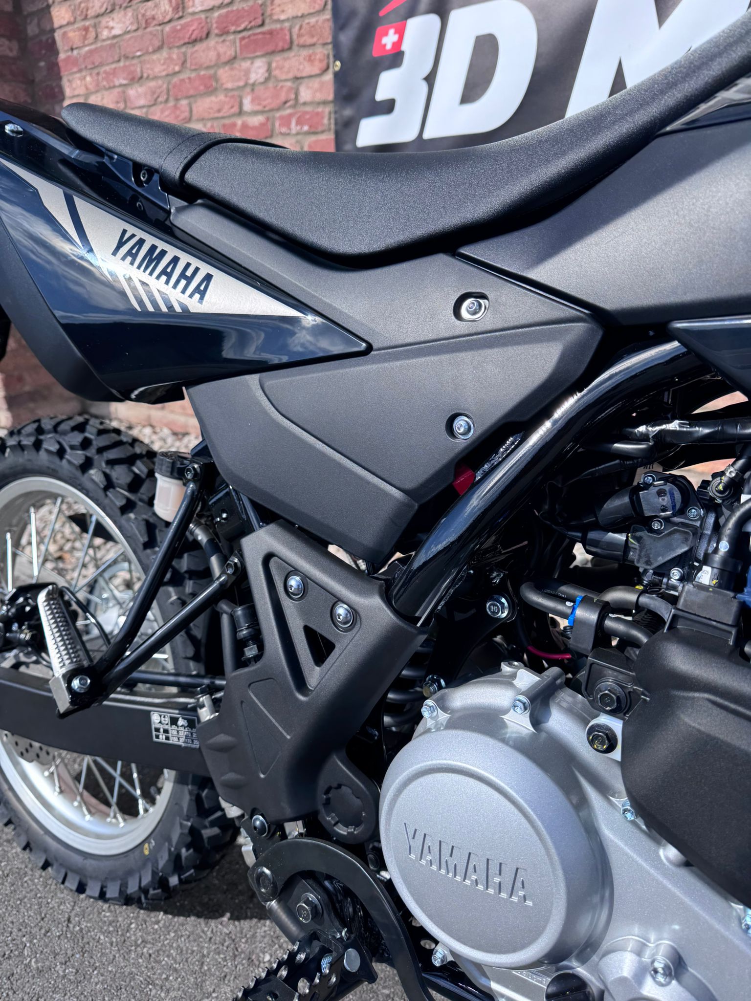YAMAHA WR 125-image-7