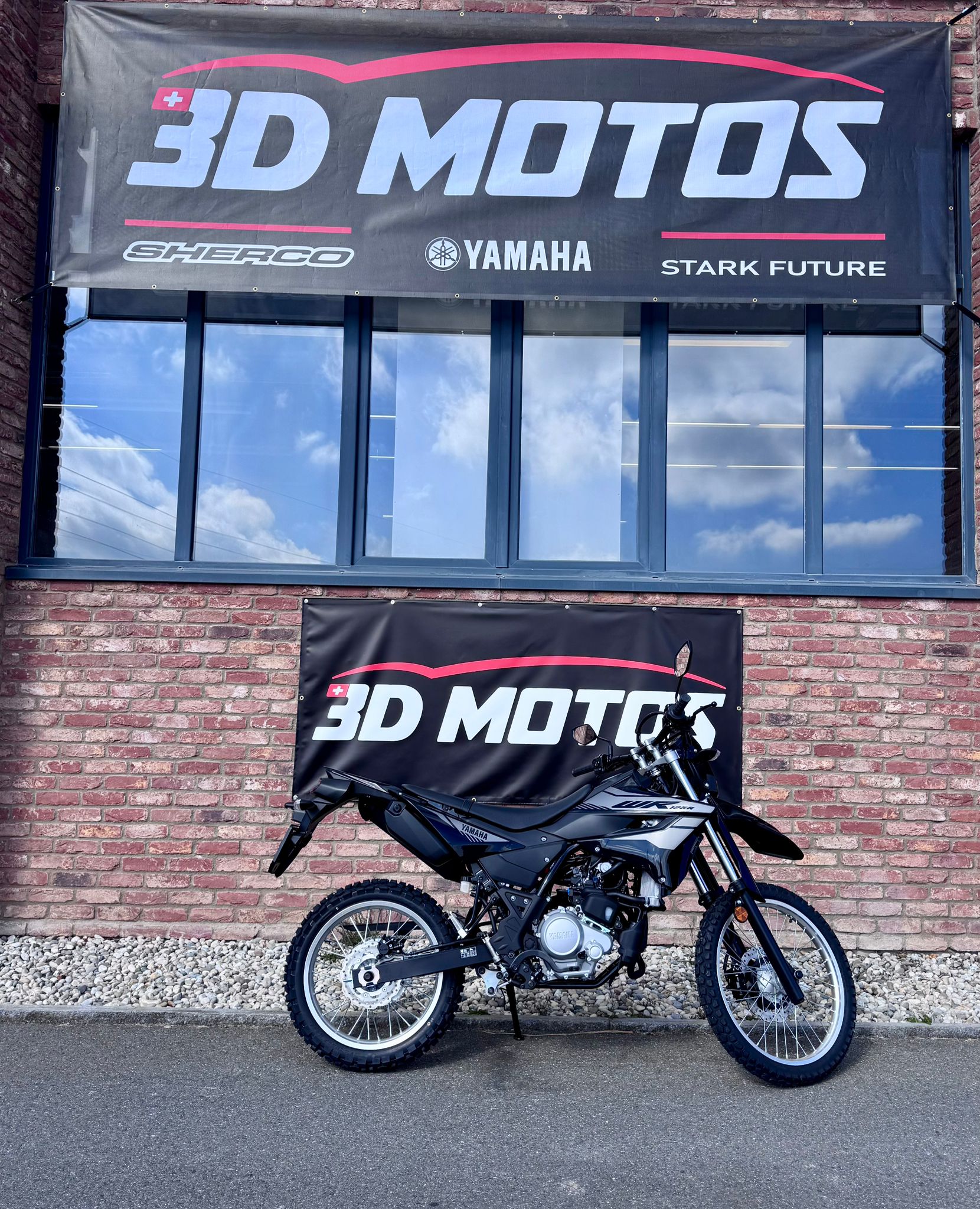 YAMAHA WR 125-showroom-element-1