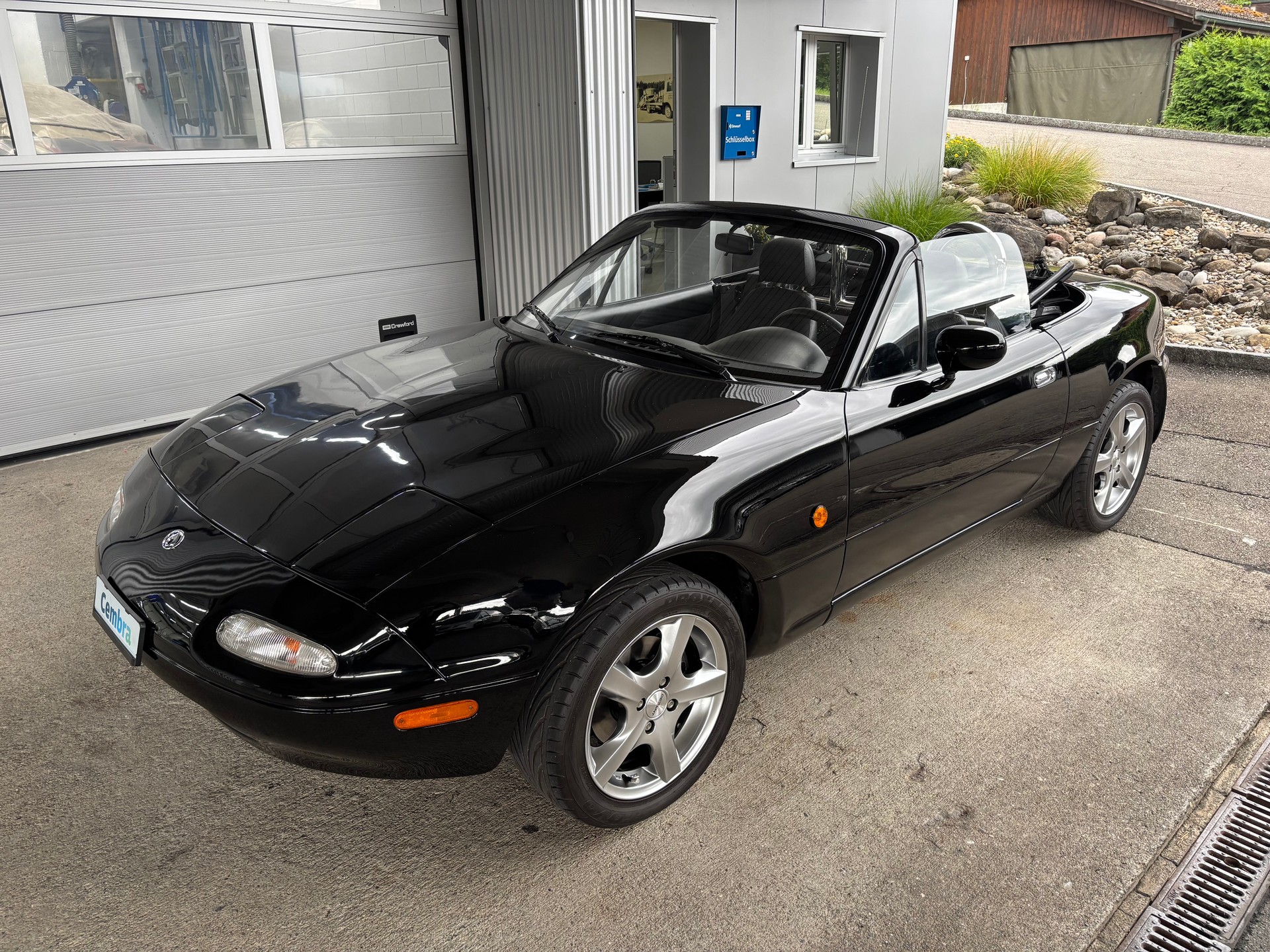 MAZDA MX-5-image-0