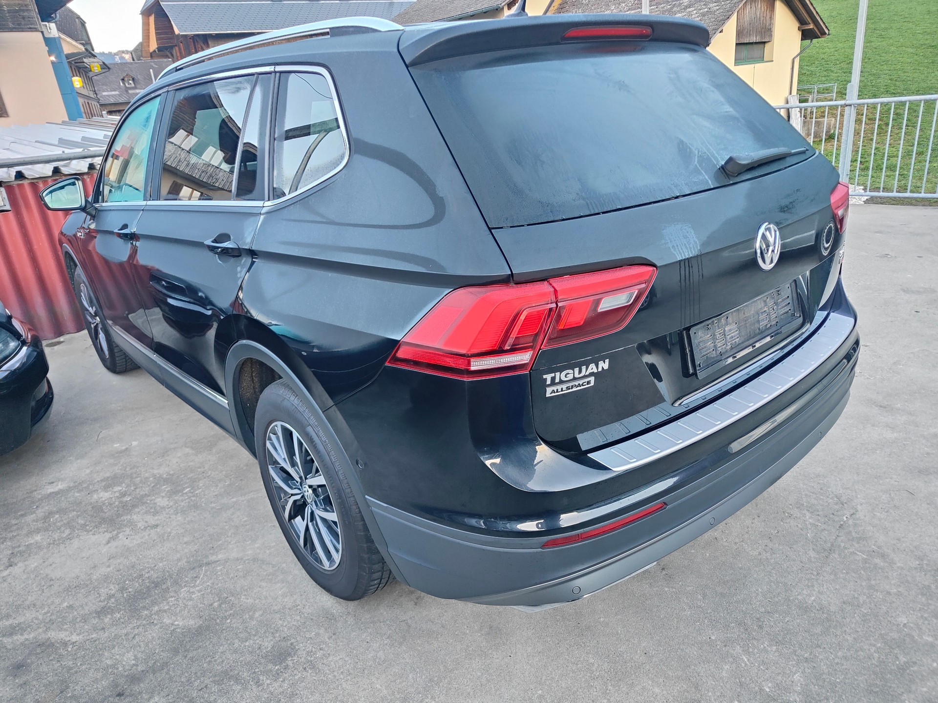 VW Tiguan Allspace 2.0 TDI SCR Comfortline 4MotionDSG-image-1