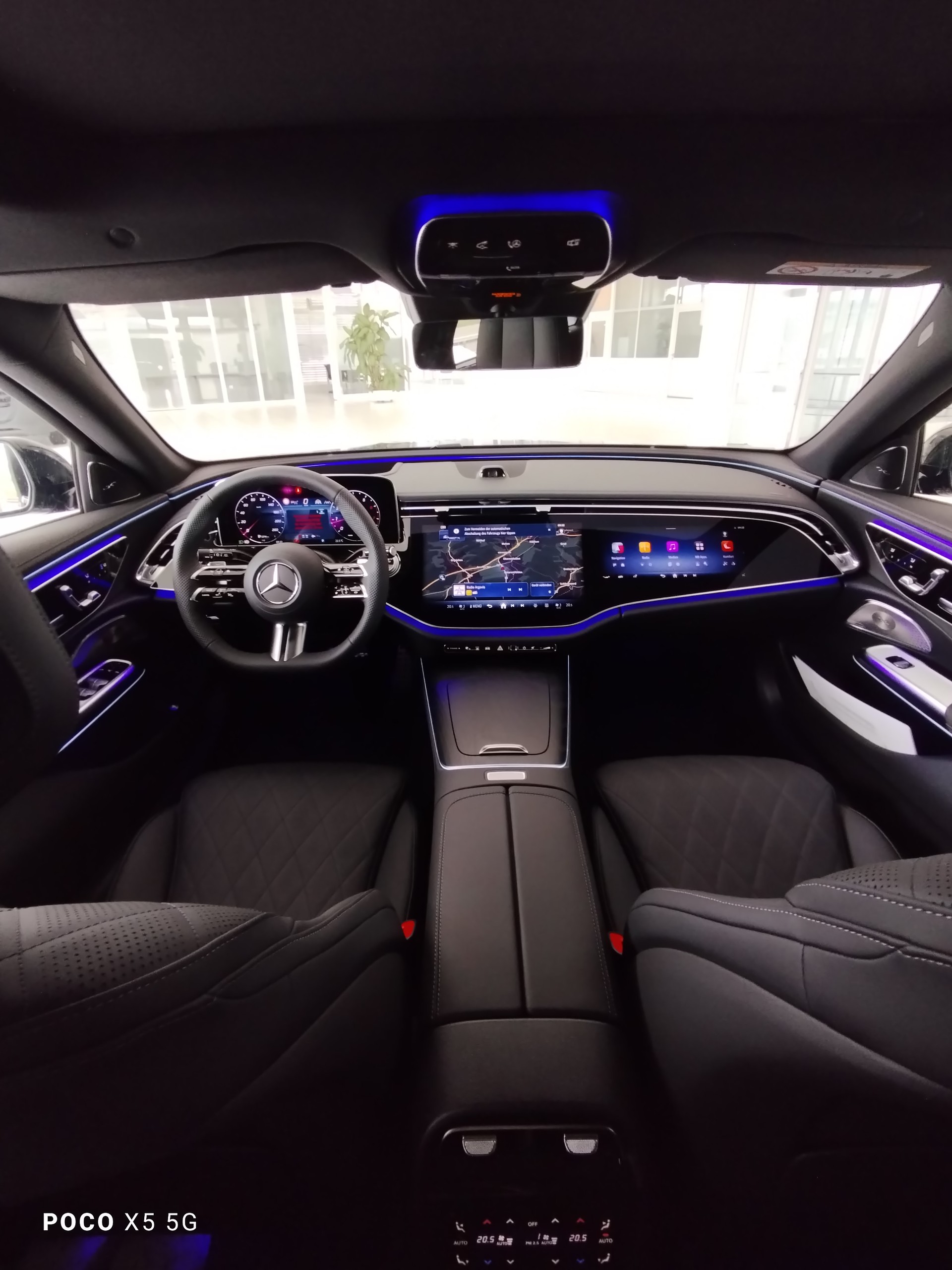 MERCEDES-BENZ E 450 T 4Matic-image-9
