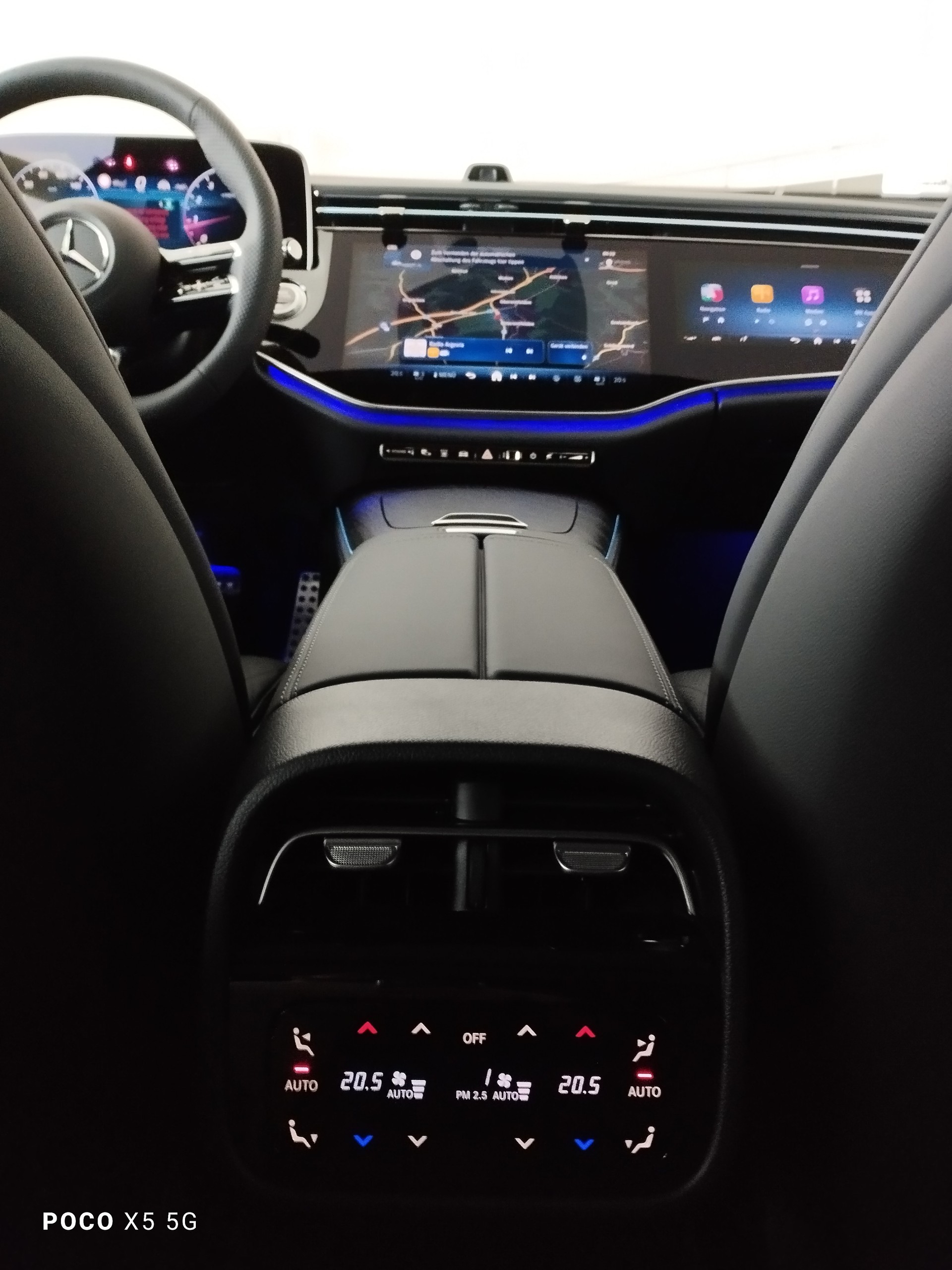 MERCEDES-BENZ E 450 T 4Matic-image-12