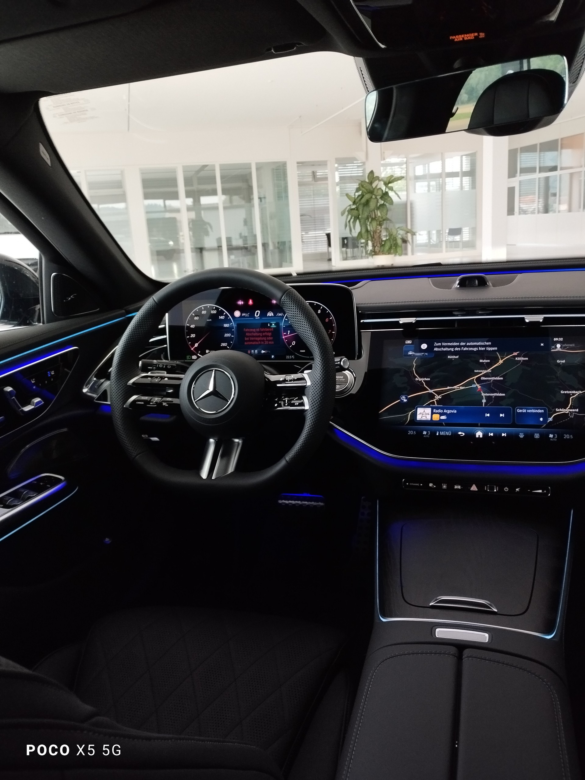 MERCEDES-BENZ E 450 T 4Matic-image-10