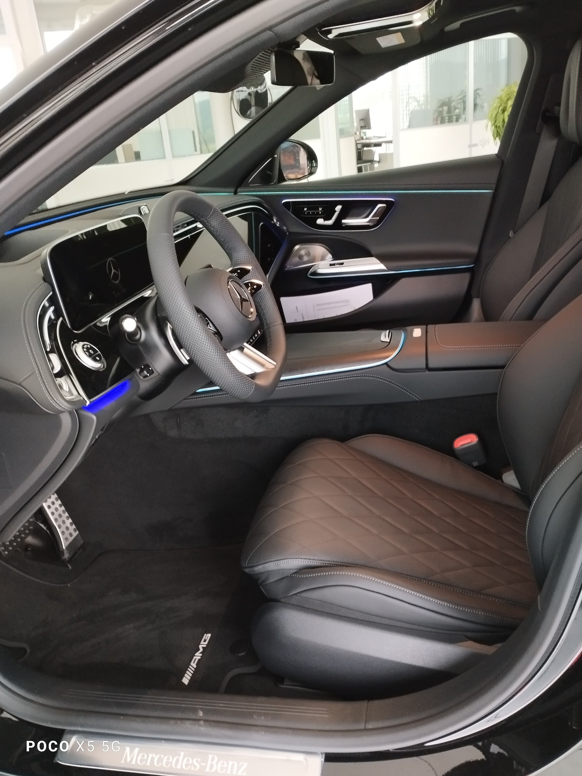 MERCEDES-BENZ E 450 T 4Matic-image-5