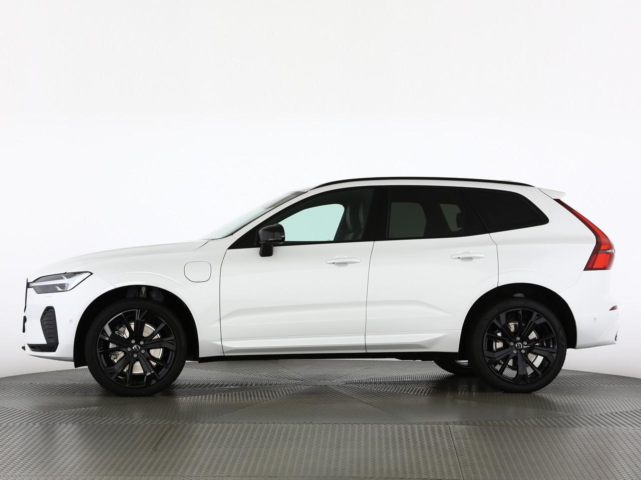 VOLVO XC60 2.0 T8 TE Black Edition eAWD-image-2