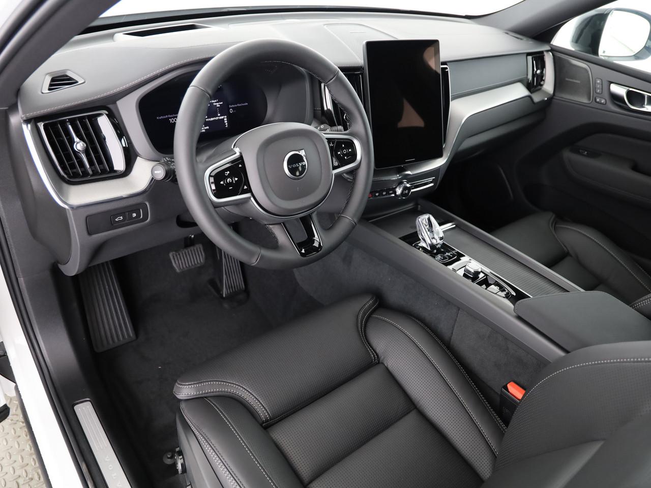 VOLVO XC60 2.0 T8 TE Black Edition eAWD-image-11