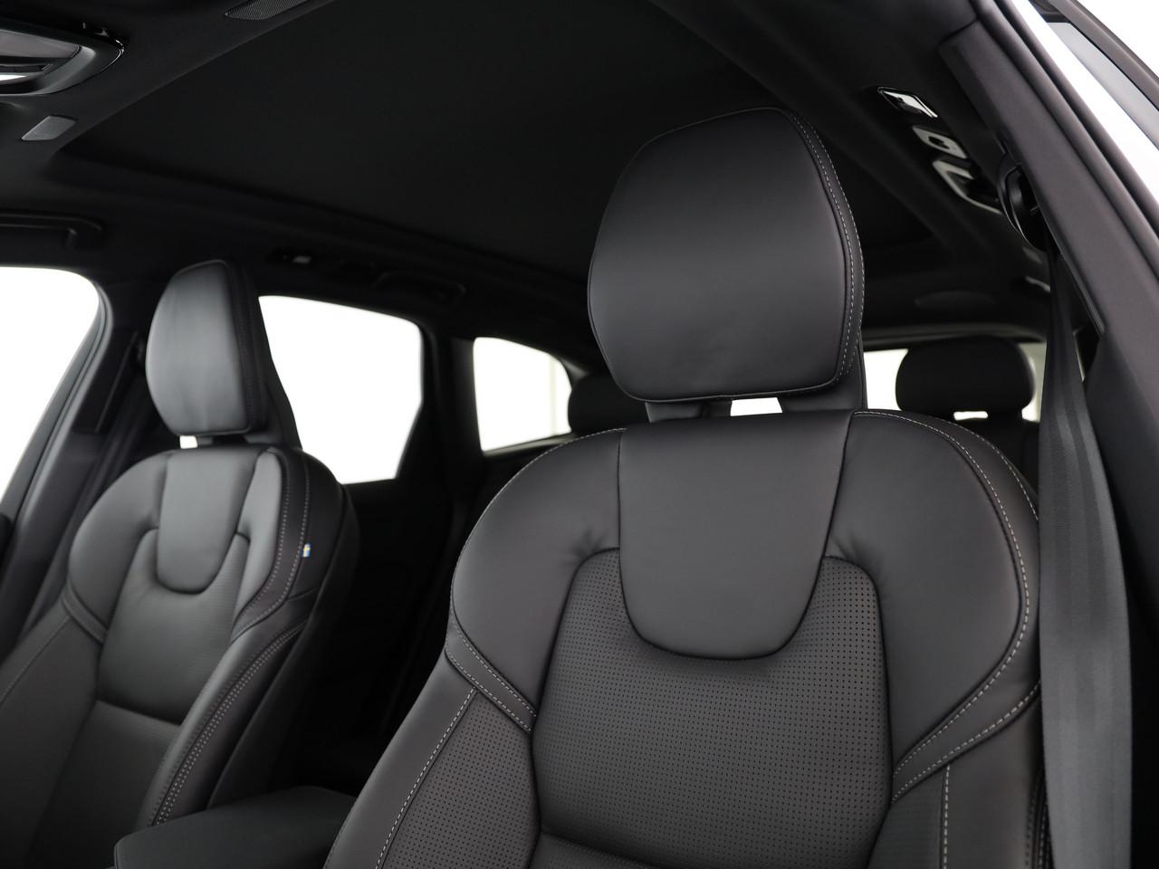 VOLVO XC60 2.0 T8 TE Black Edition eAWD-image-10