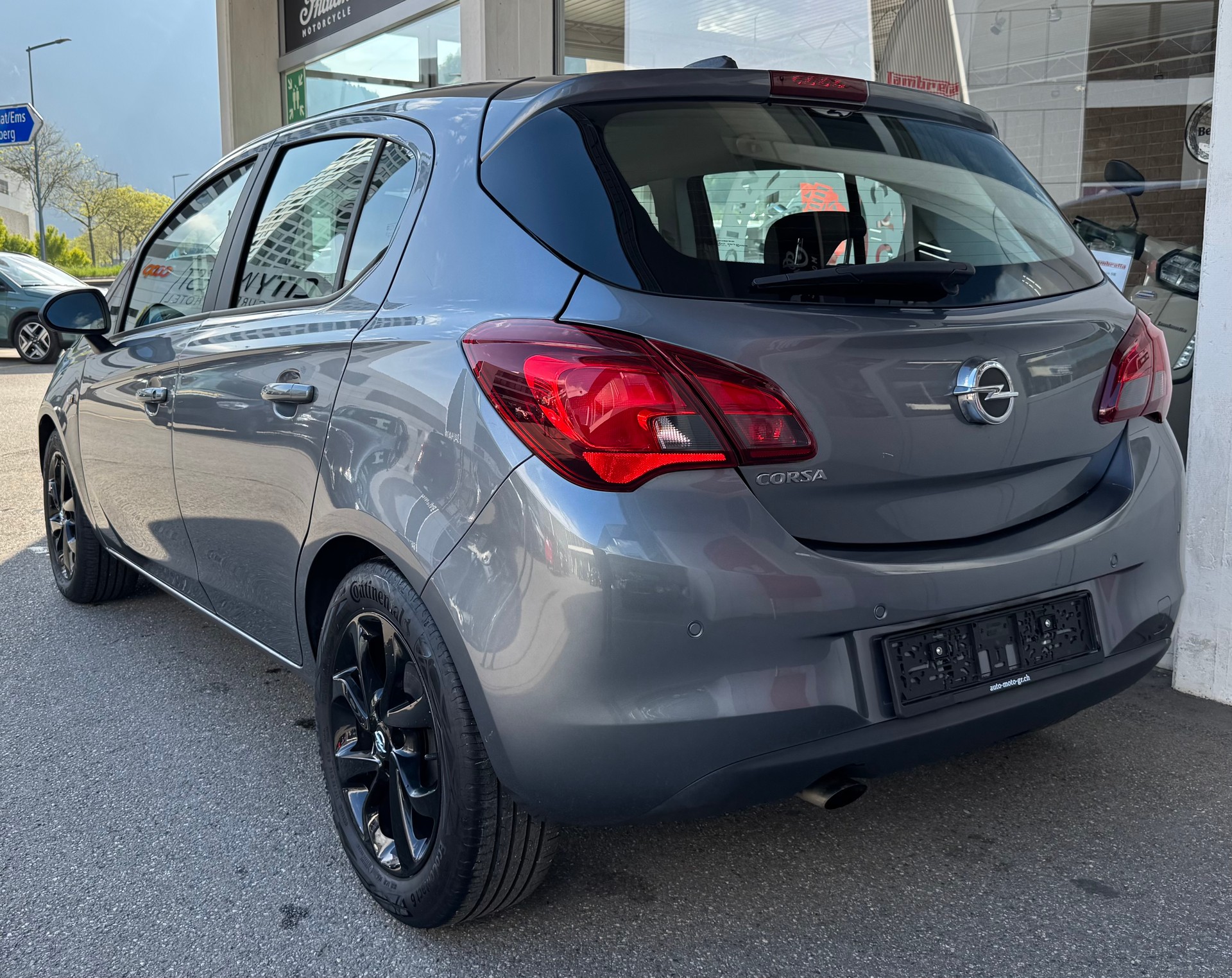 OPEL Corsa 1.4 EcoTec 120 Years Edition-image-3