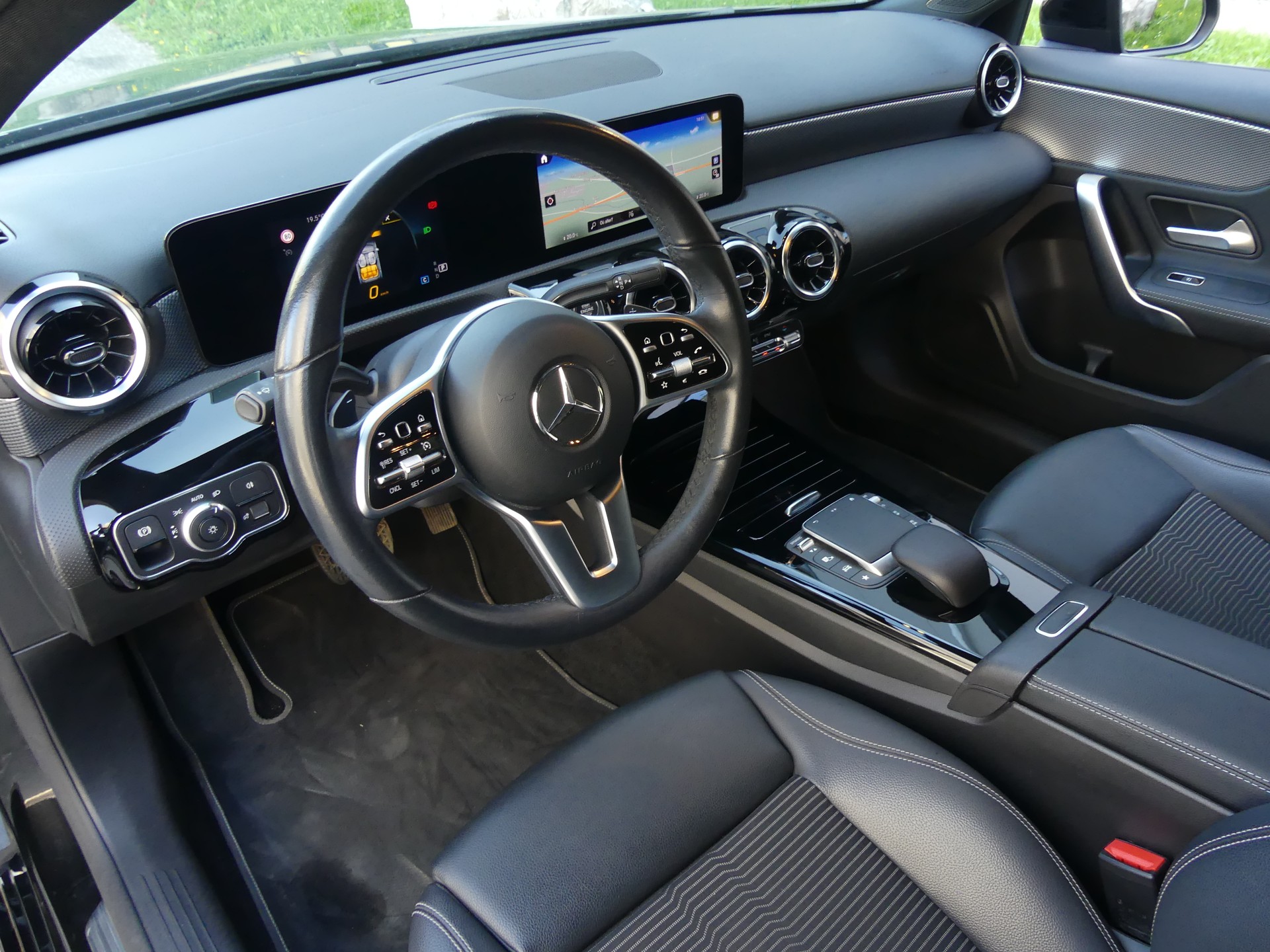MERCEDES-BENZ A 180 Night Star-image-3