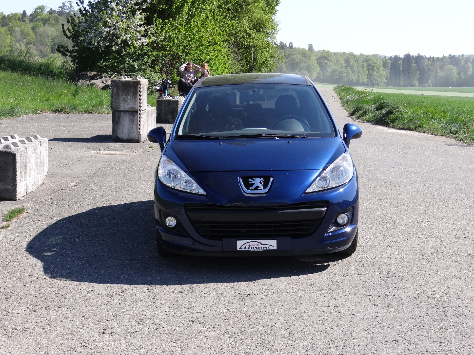 PEUGEOT 207 1.4 16V Trendy Clim-showroom-element-2