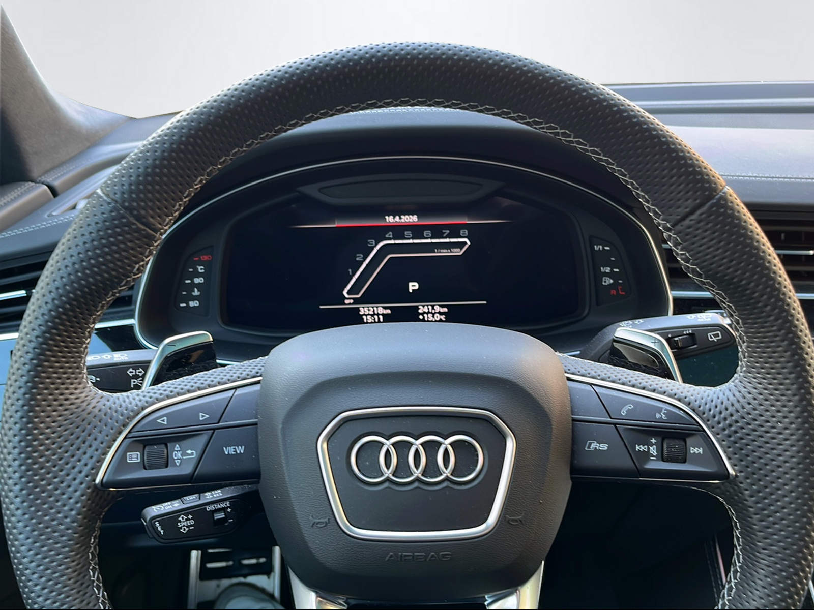 AUDI RS Q8 4.0 V8 TFSI quattro T-Tronic-image-9