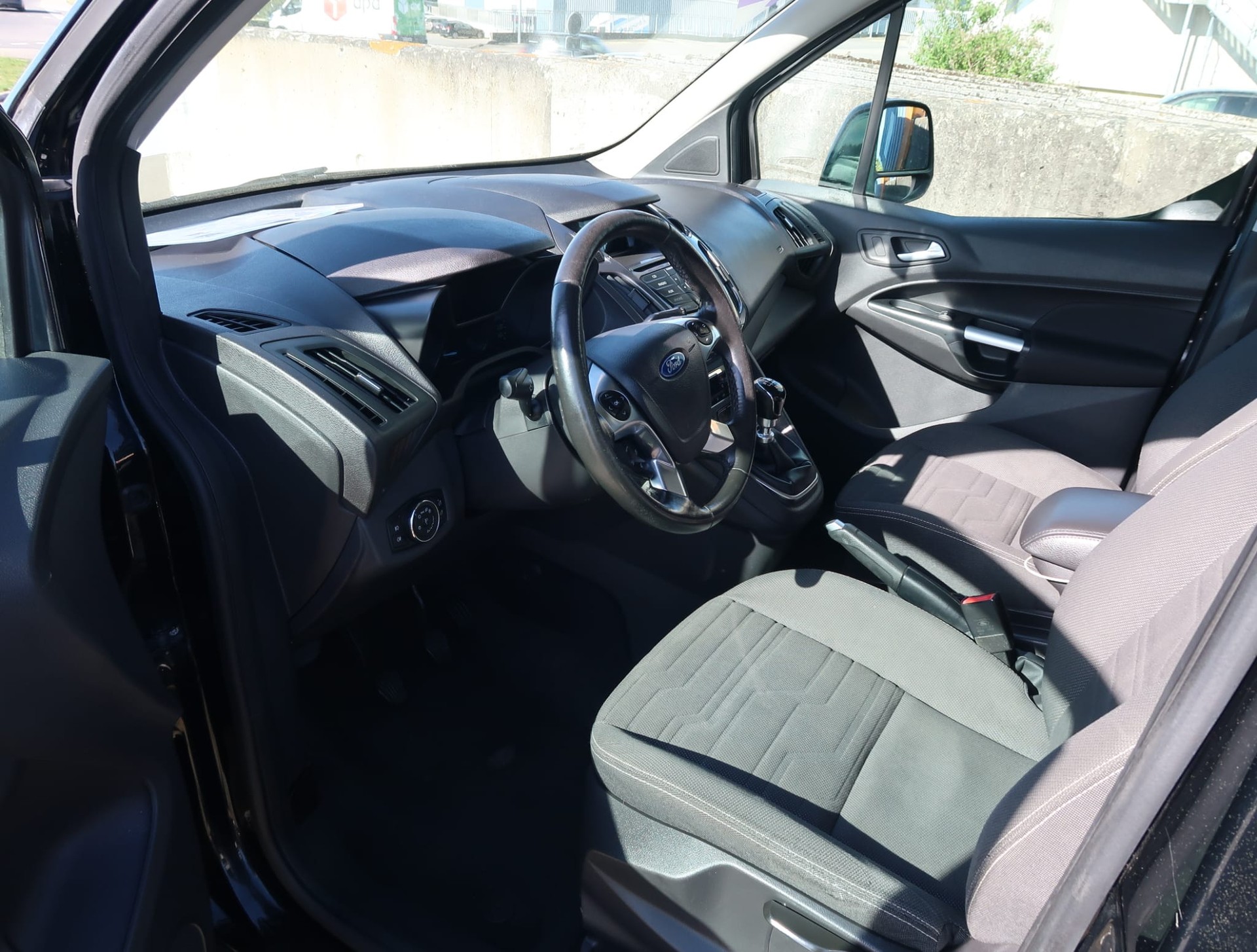 FORD Grand Tourneo Connect 7Platz 1.5 EcoBlue Titanium-image-1