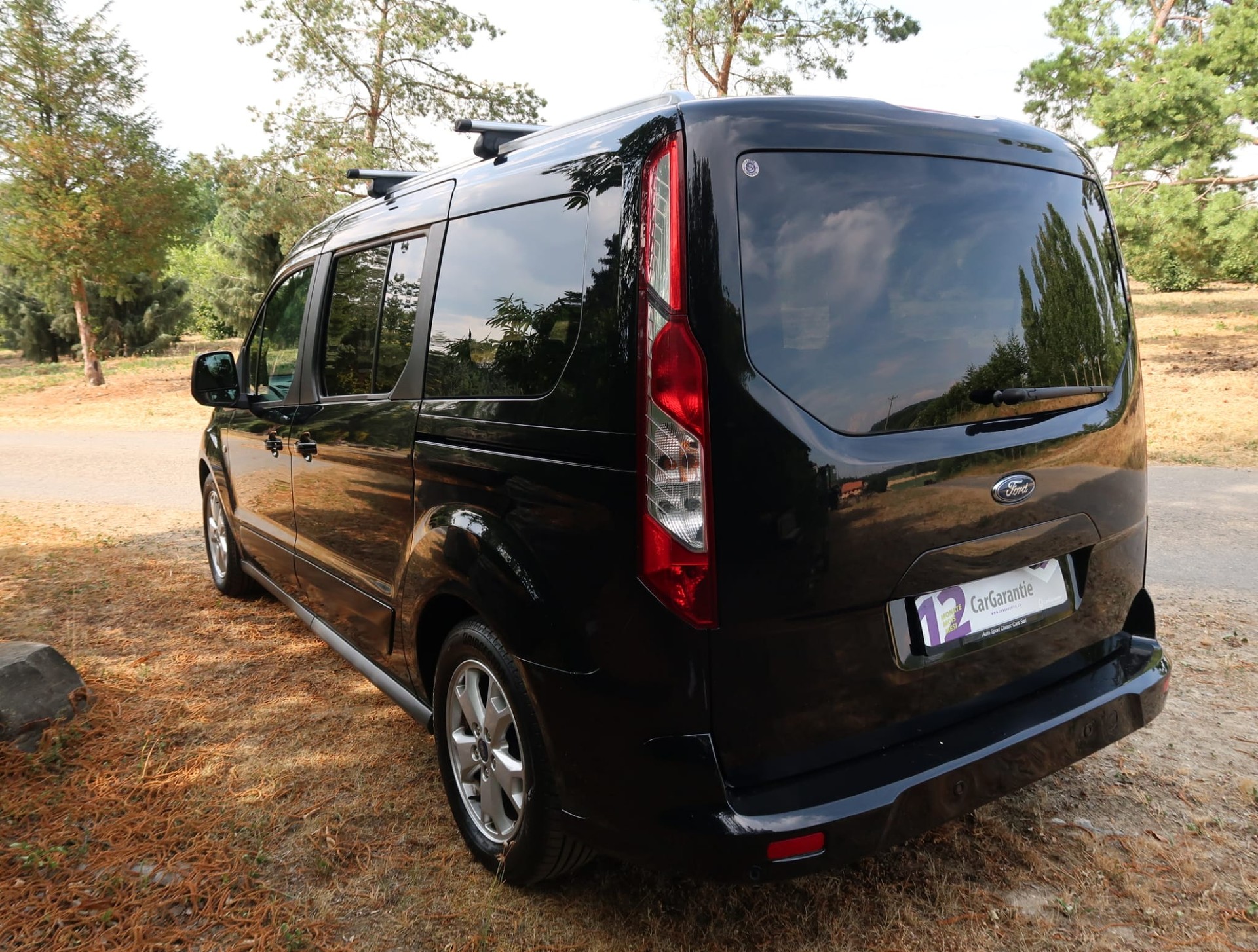 FORD Grand Tourneo Connect 7Platz 1.5 EcoBlue Titanium-image-6