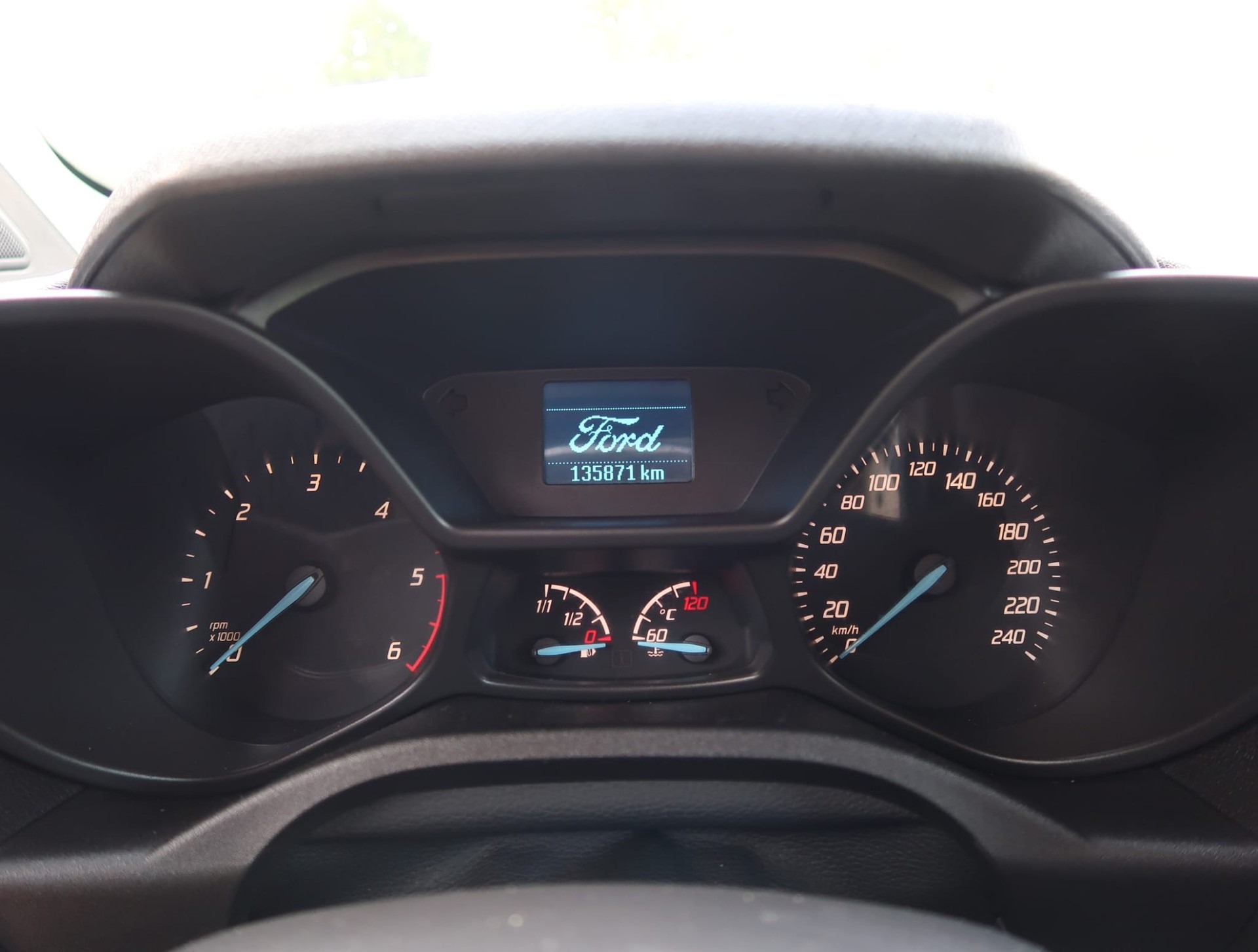 FORD Grand Tourneo Connect 7Platz 1.5 EcoBlue Titanium-image-21