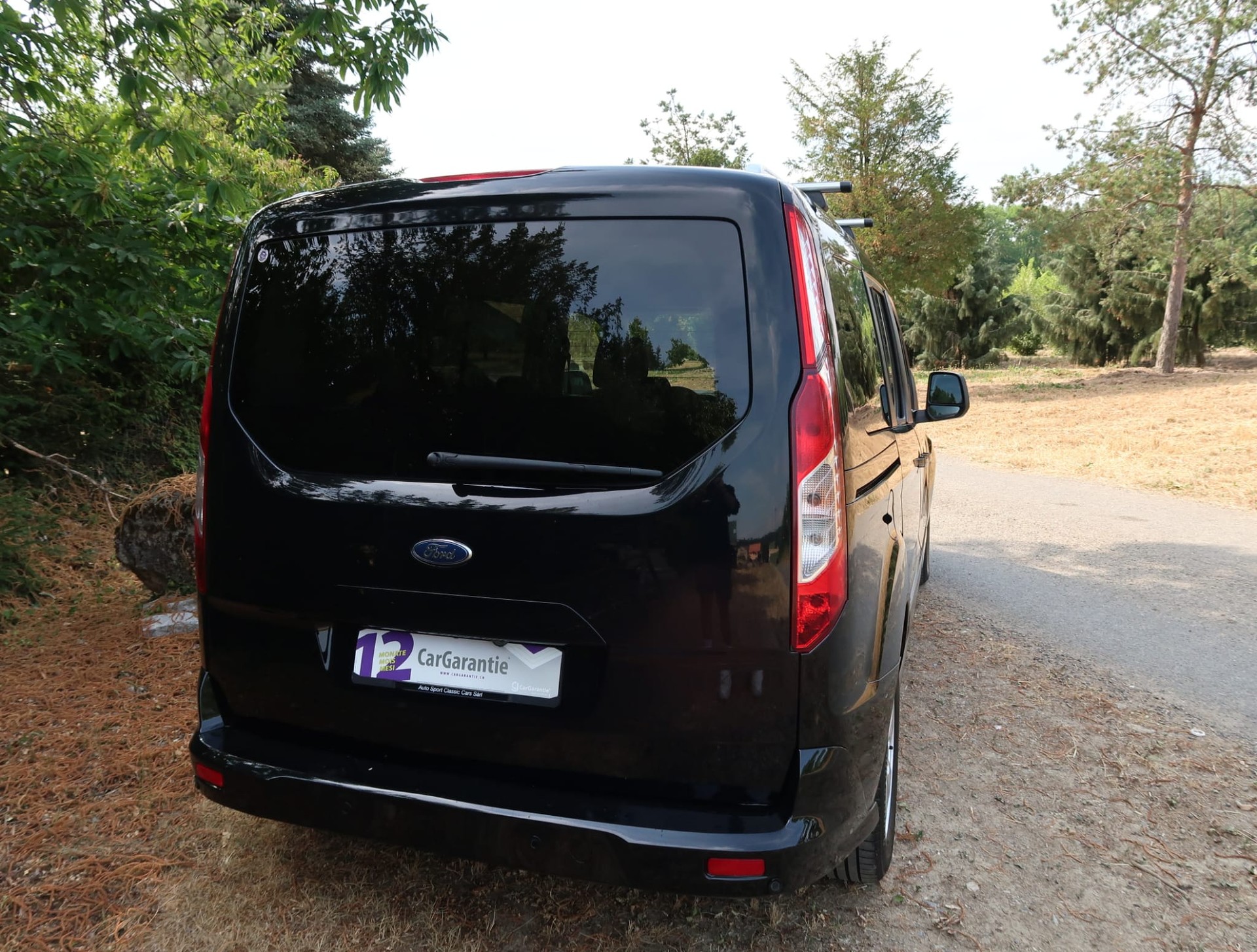 FORD Grand Tourneo Connect 7Platz 1.5 EcoBlue Titanium-image-4