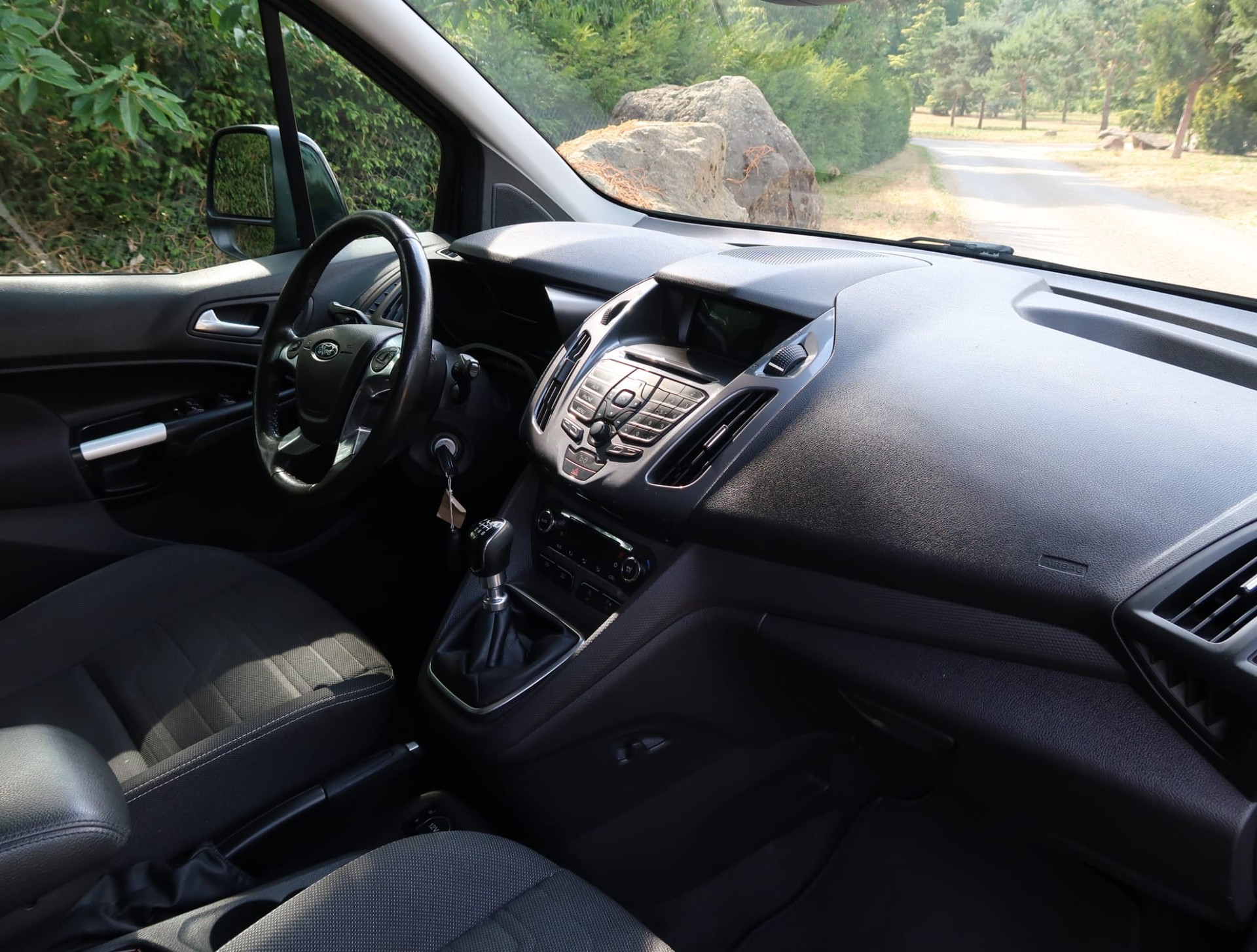 FORD Grand Tourneo Connect 7Platz 1.5 EcoBlue Titanium-image-12