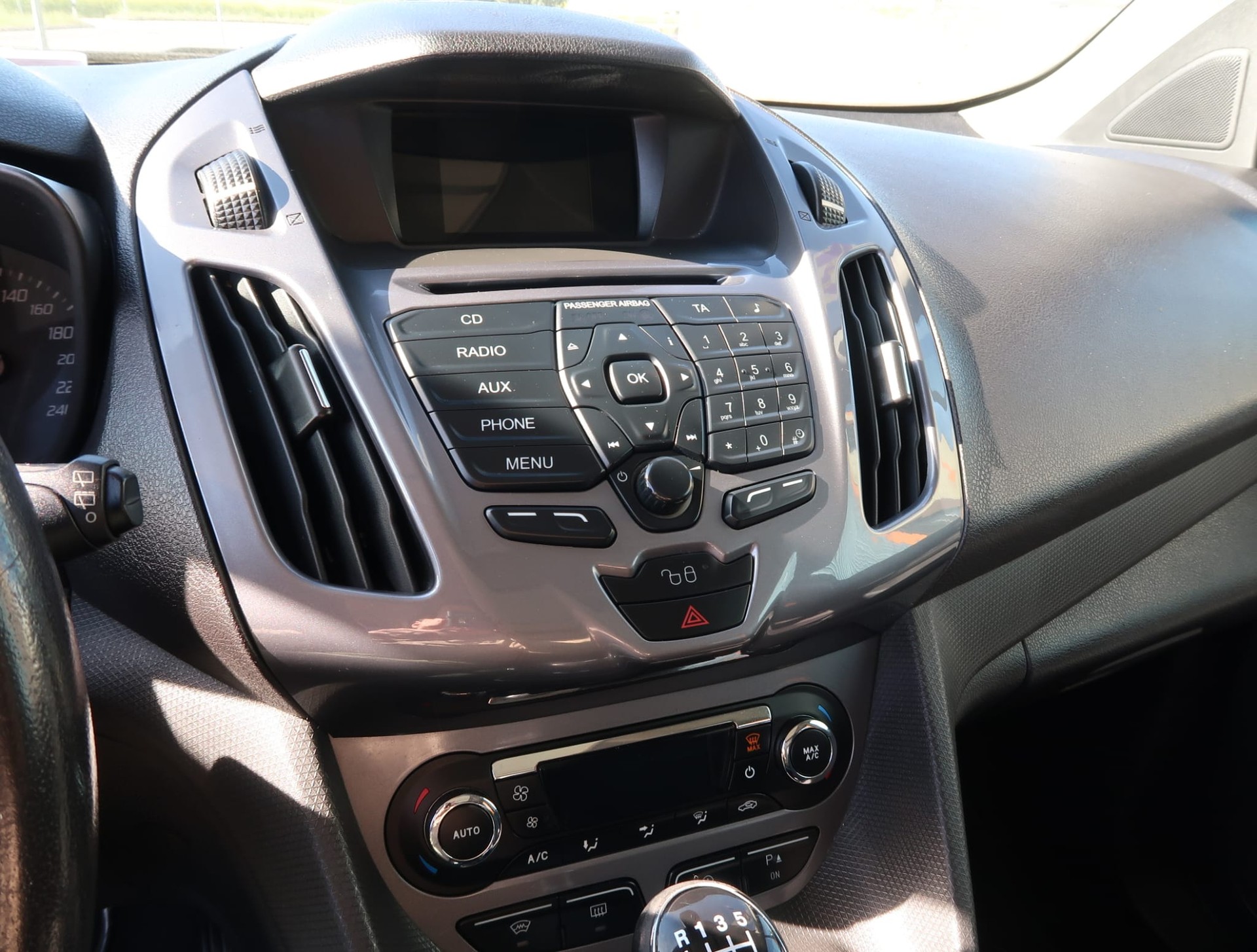 FORD Grand Tourneo Connect 7Platz 1.5 EcoBlue Titanium-image-4