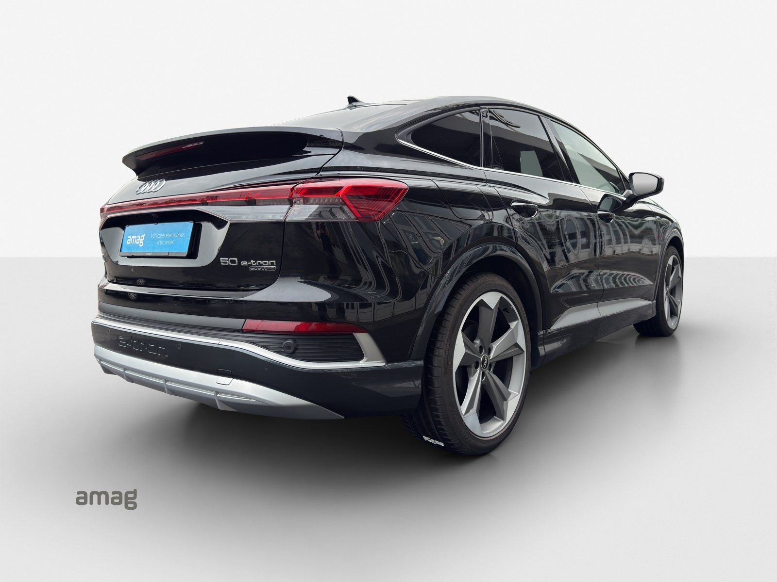 AUDI Q4 Sportback e-tron 50 quattro-image-5
