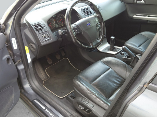 VOLVO V50 T5 AWD Summum-image-9