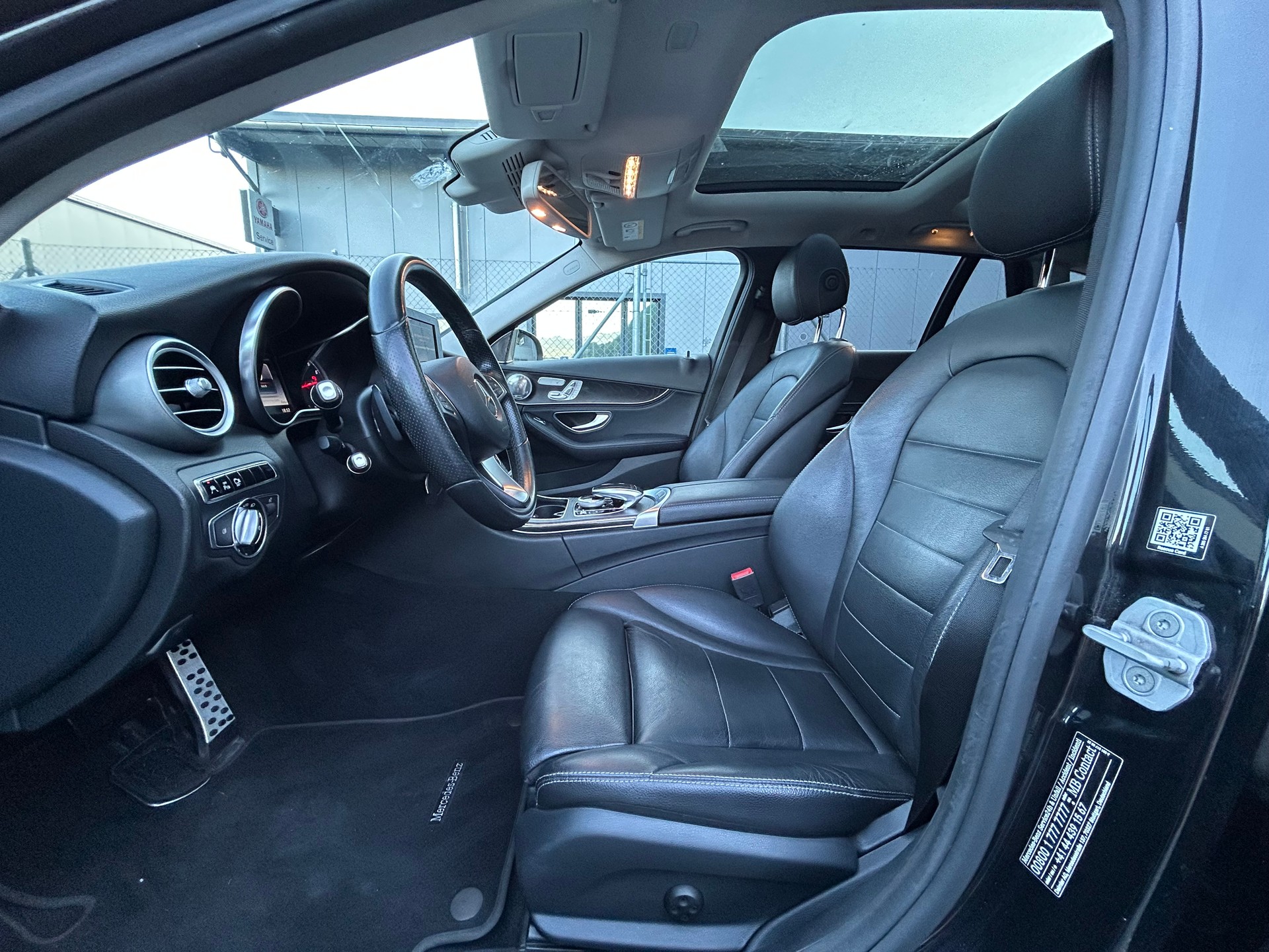 MERCEDES-BENZ C 400 Avantgarde 4Matic 7G-Tronic-image-8