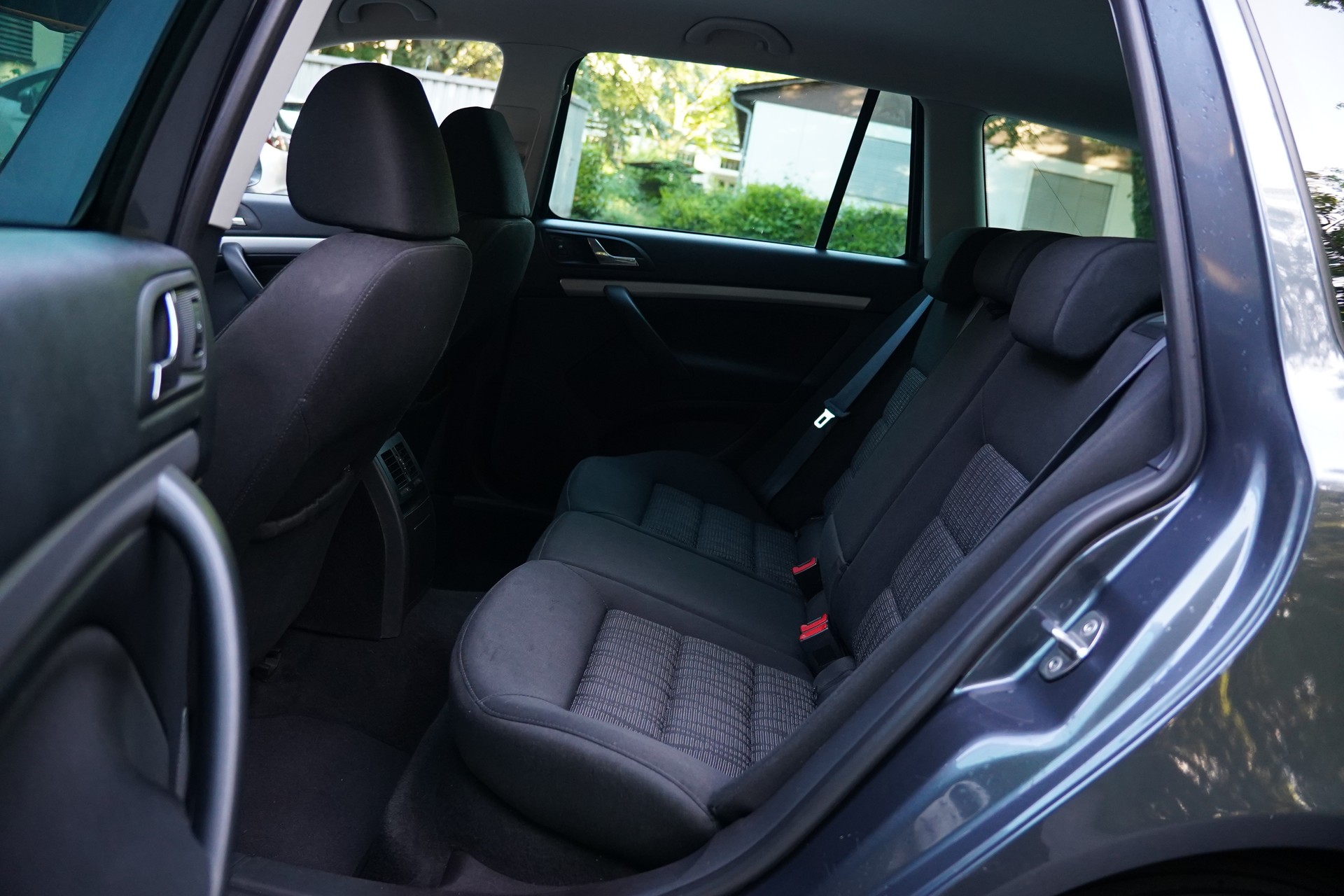 SKODA Octavia Combi 1.8 TSI Laurin & Klement DSG-image-21