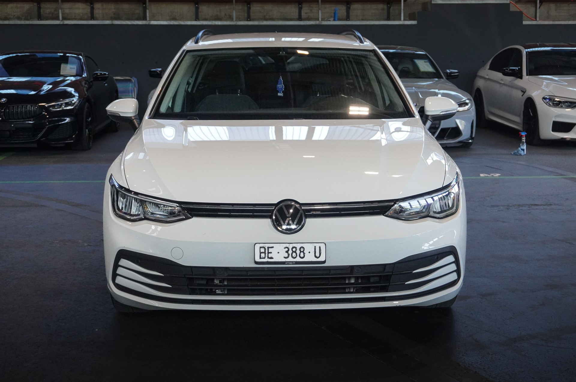 VW Golf Variant 2.0 TDI Life DSG-image-6