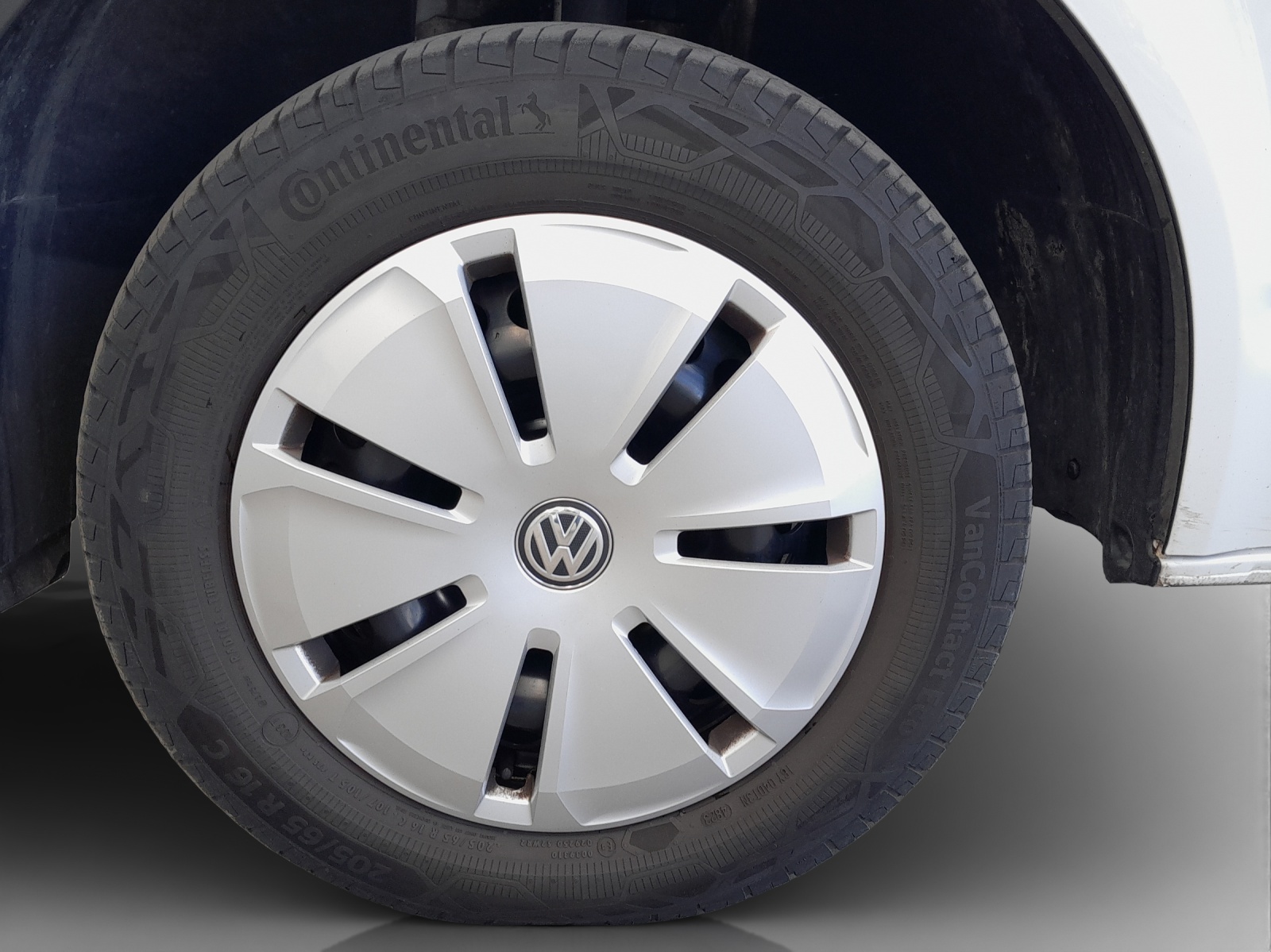 VW T6.1 2.0 TDI 4Motion-image-13